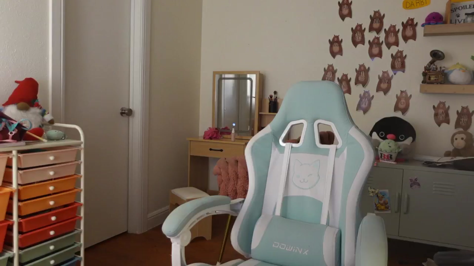 Gallery image thumbnail from Lil_blueberry's myfreecams stream on, 01/16/2025, 04:30 image 1 of 20
