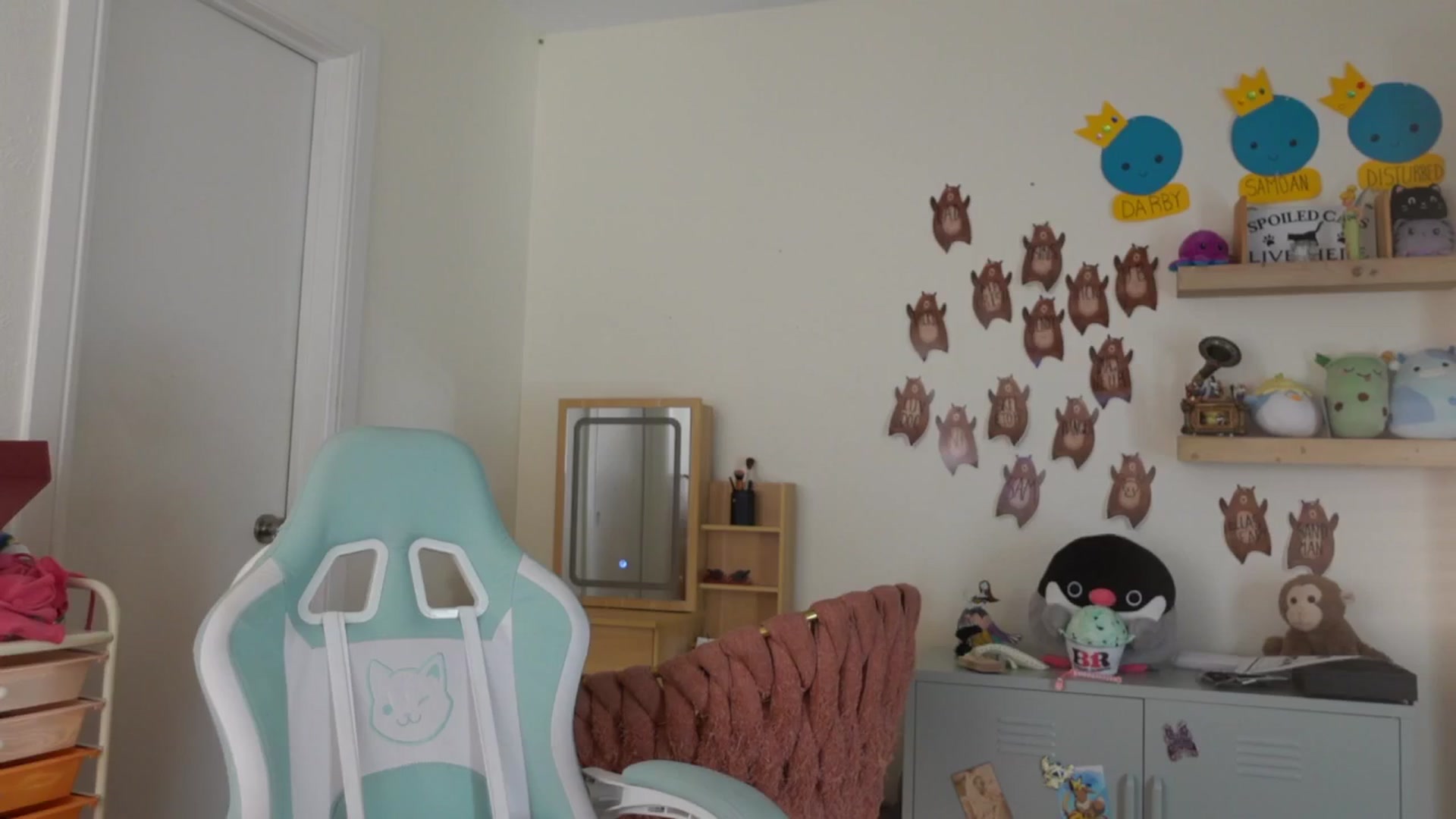 Gallery image thumbnail from Lil_blueberry's myfreecams stream on, 01/16/2025, 21:57 image 13 of 20