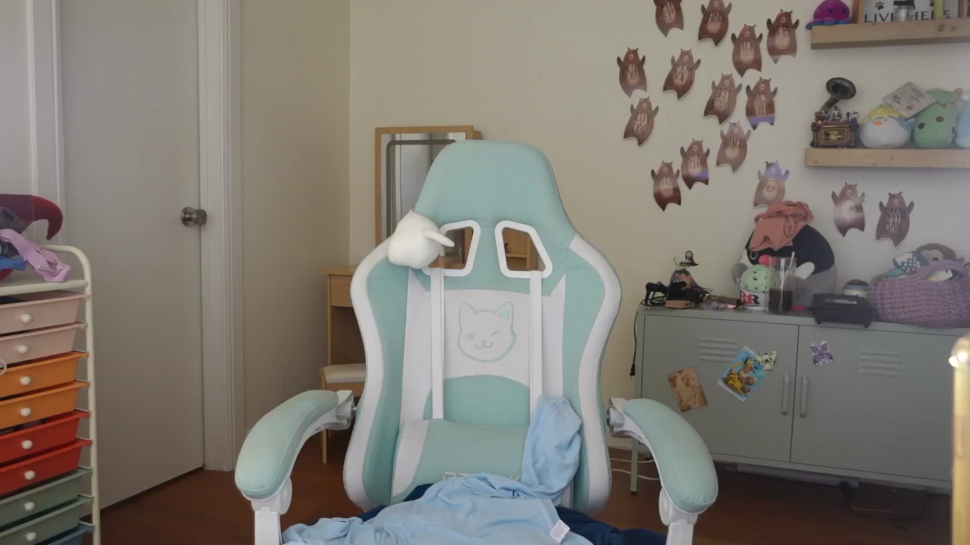 Gallery image thumbnail from Lil_blueberry's myfreecams stream on, 01/29/2025, 04:34 image 8 of 20