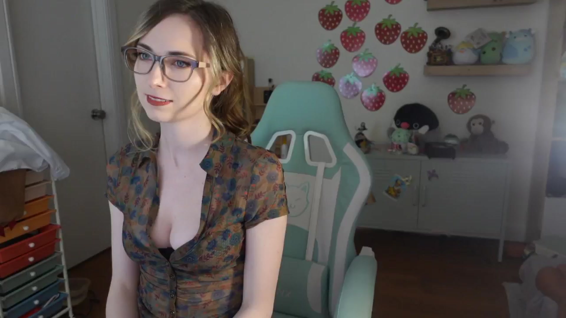Gallery image thumbnail from Lil_blueberry's myfreecams stream on, 02/07/2025, 02:32 image 2 of 20