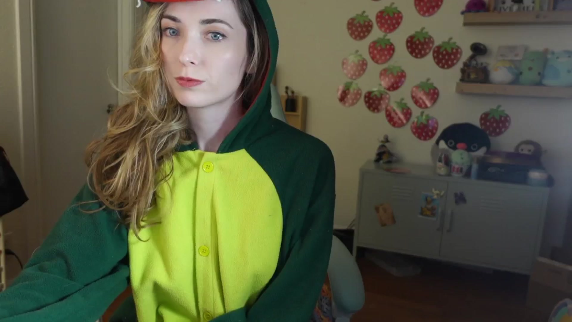 Gallery image thumbnail from Lil_blueberry's myfreecams stream on, 02/20/2025, 03:36 image 18 of 20