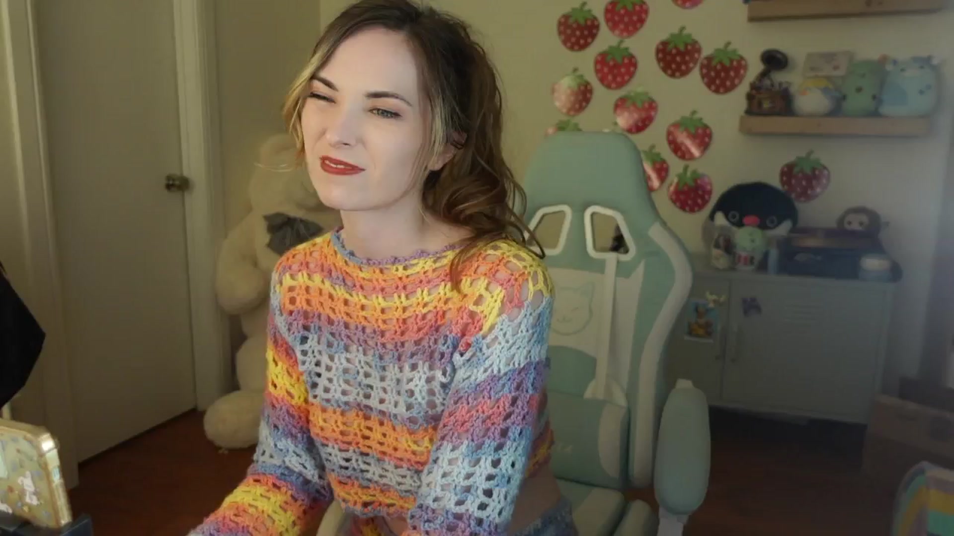 Gallery image thumbnail from Lil_blueberry's myfreecams stream on, 02/20/2025, 03:36 image 1 of 20