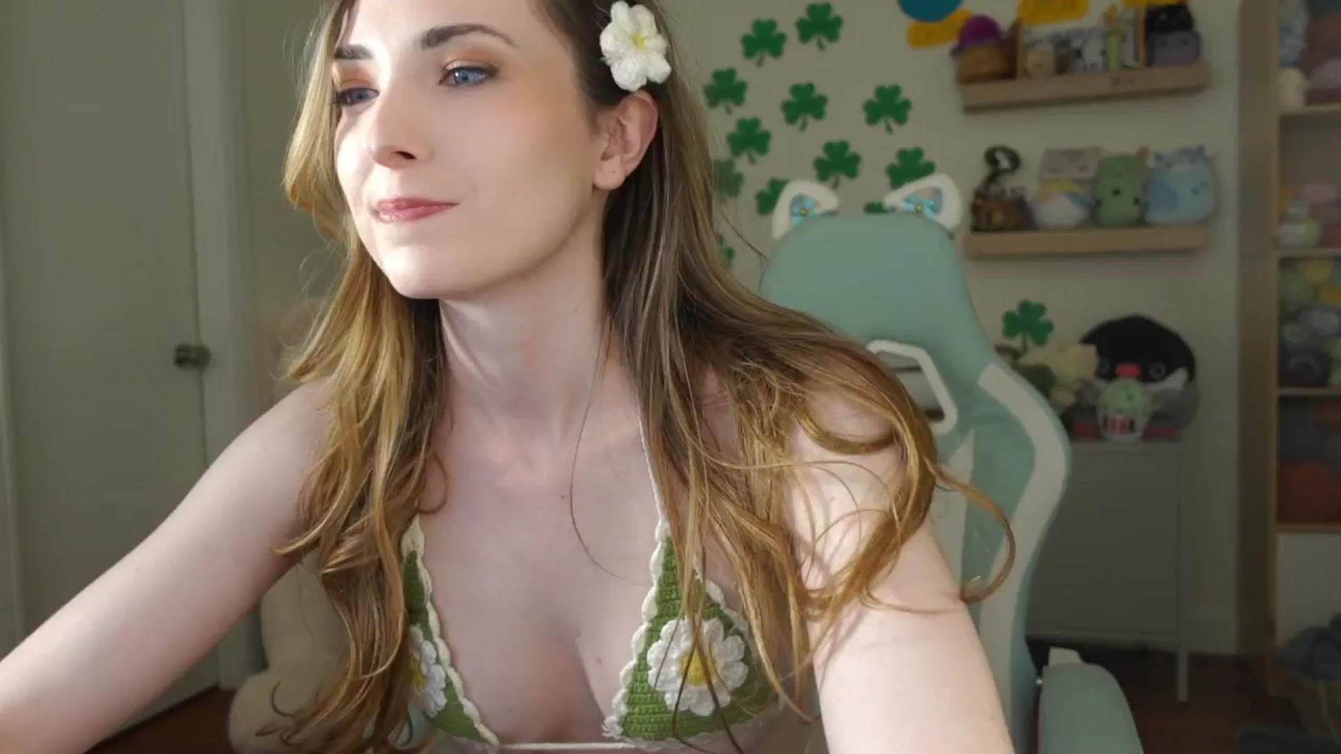 Gallery image thumbnail from Lil_blueberry's myfreecams stream on, 03/14/2025, 01:36 image 6 of 20