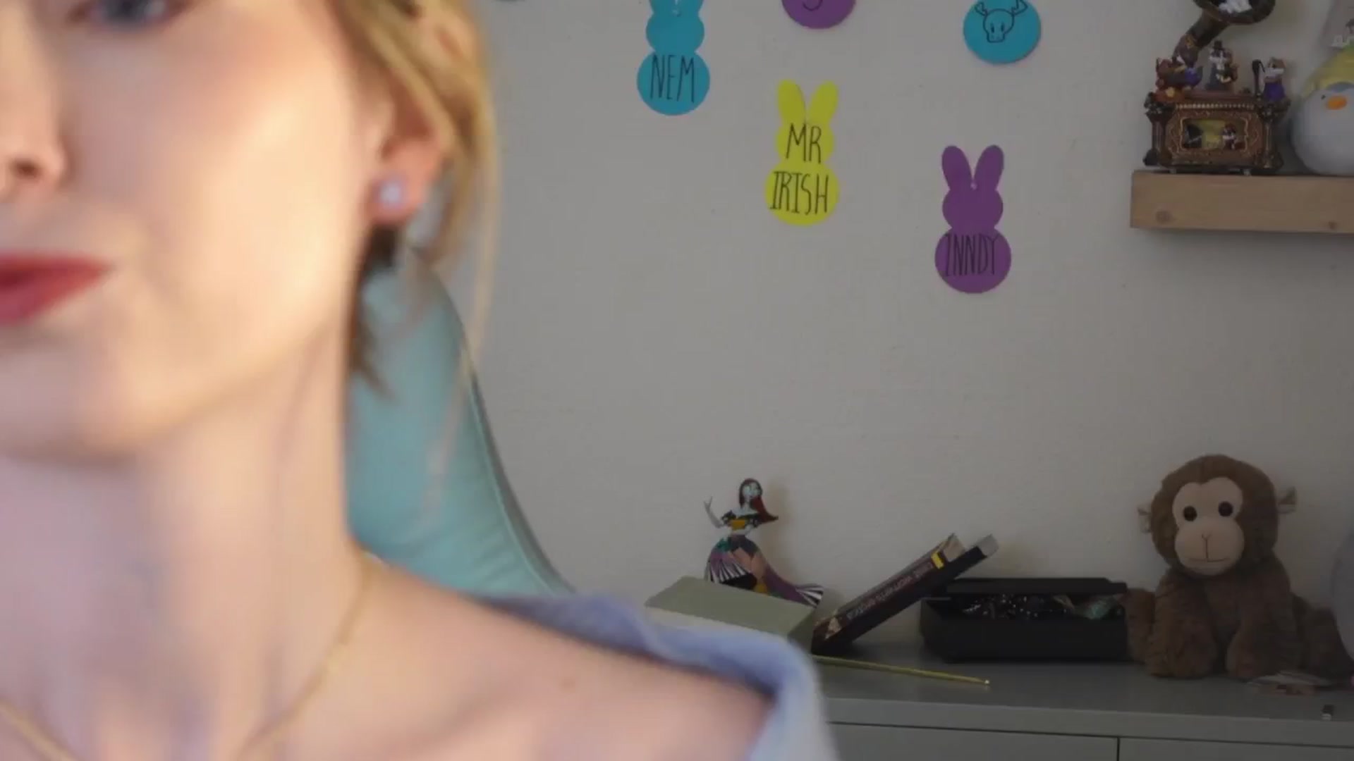 Gallery image thumbnail from Lil_blueberry's myfreecams stream on, 04/04/2025, 03:18 image 2 of 20