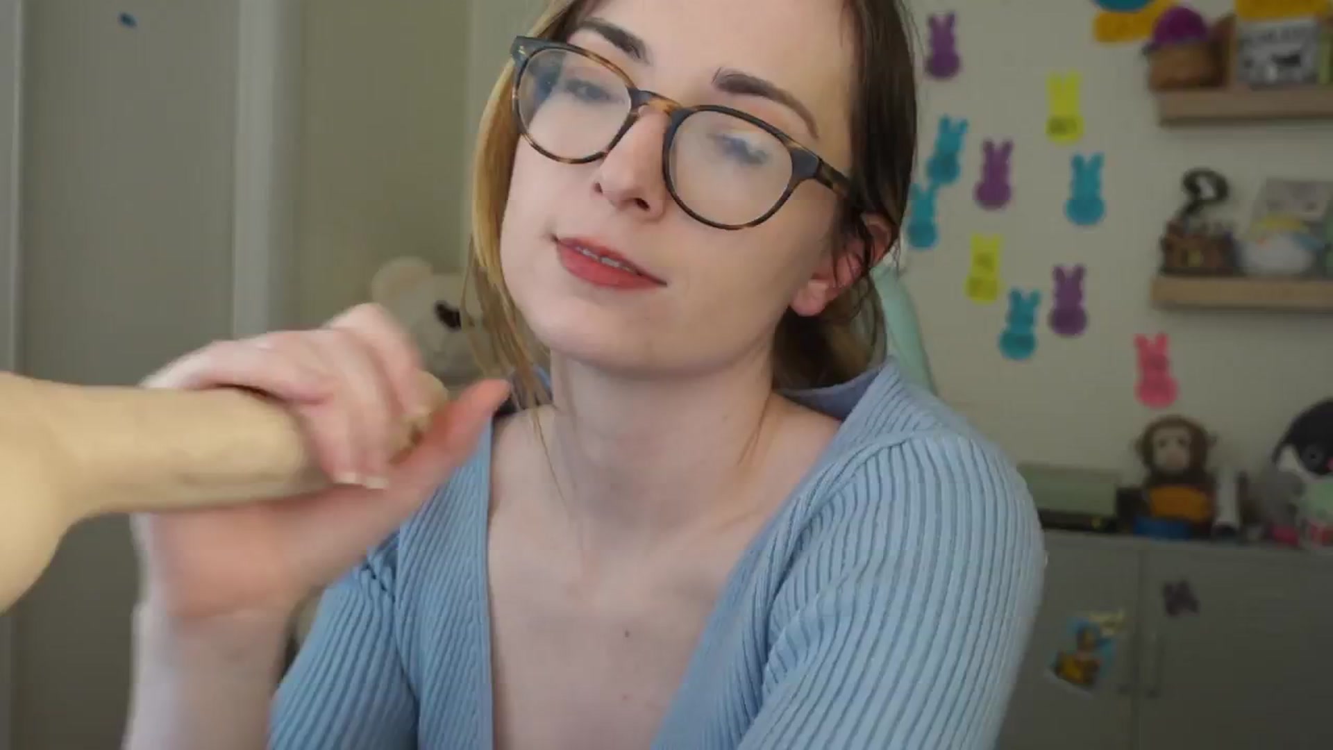 Gallery image thumbnail from Lil_blueberry's myfreecams stream on, 04/17/2025, 03:08 image 10 of 20