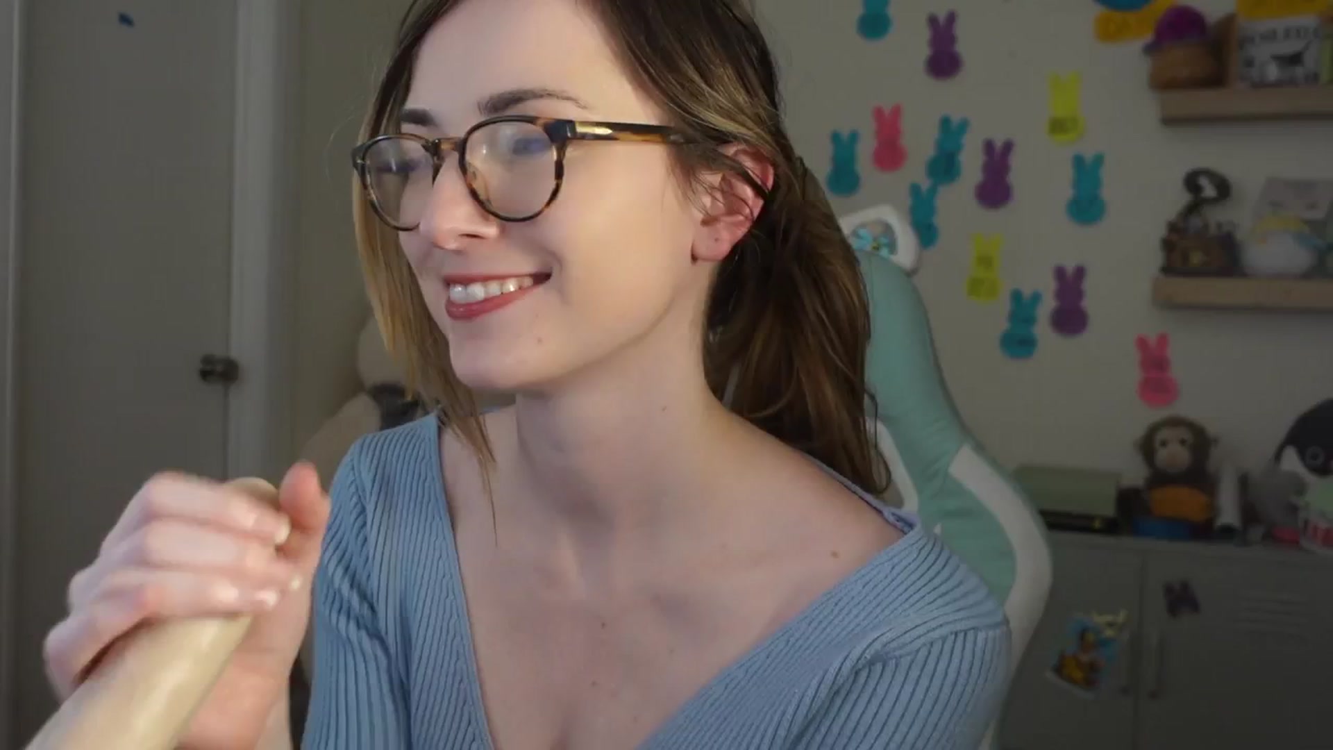 Gallery image thumbnail from Lil_blueberry's myfreecams stream on, 04/17/2025, 03:08 image 9 of 20