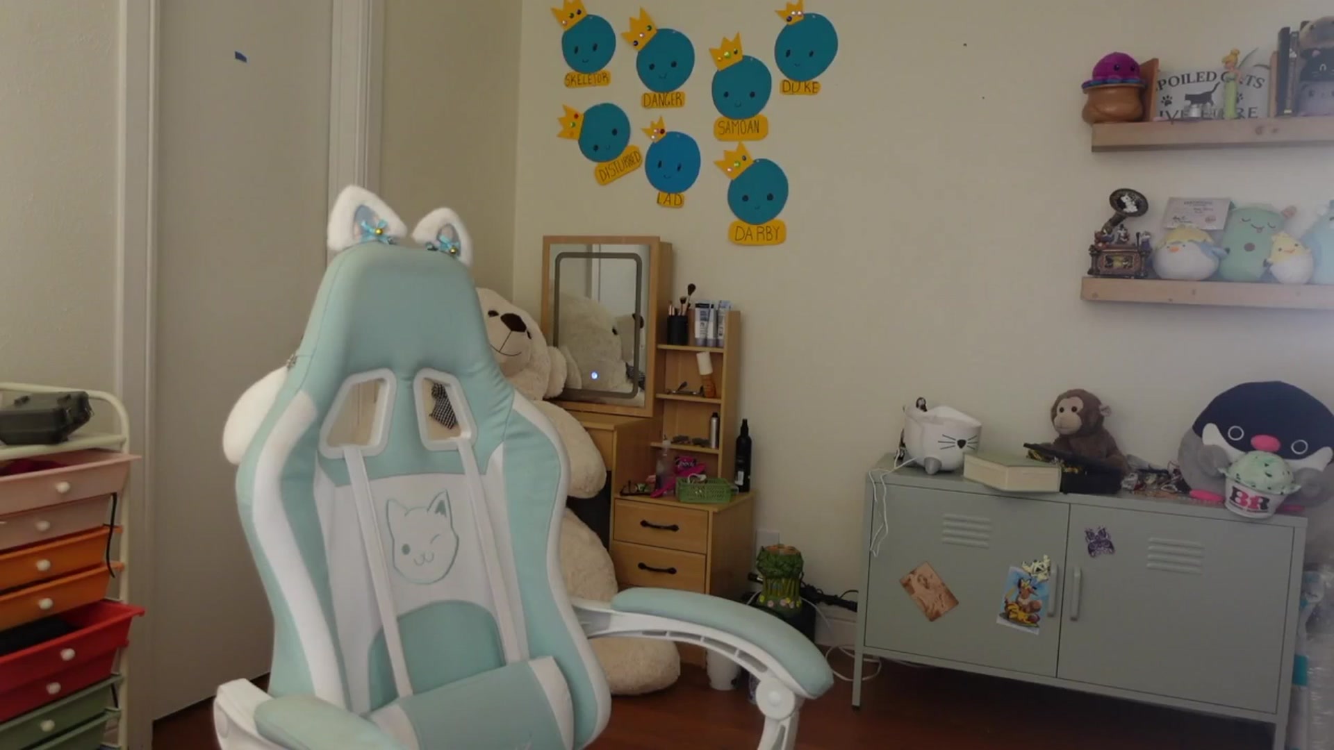 Gallery image thumbnail from Lil_blueberry's myfreecams stream on, 05/02/2025, 03:03 image 8 of 20