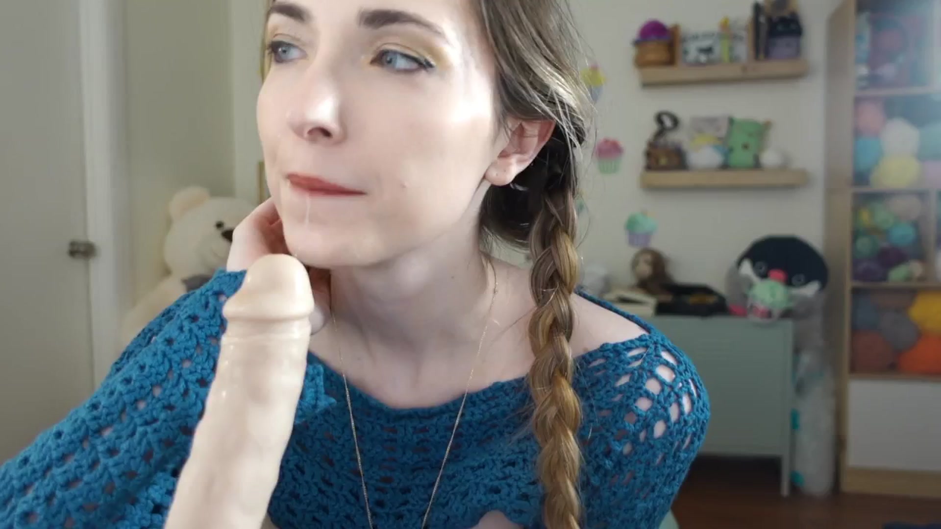 Gallery image thumbnail from Lil_blueberry's myfreecams stream on, 05/07/2025, 04:16 image 3 of 20