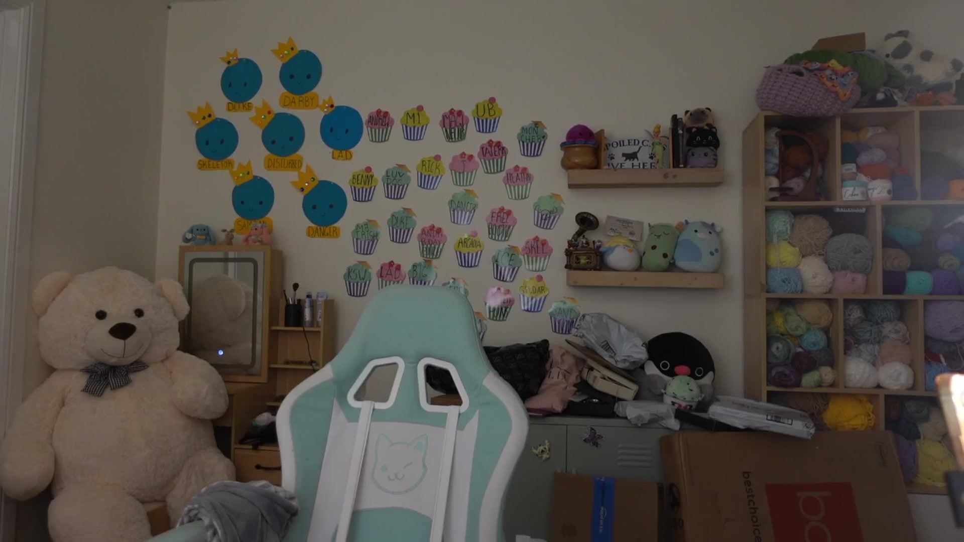 Gallery image thumbnail from Lil_blueberry's myfreecams stream on, 05/22/2025, 03:46 image 8 of 20