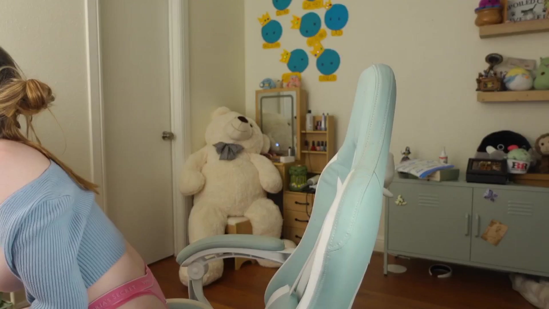 Gallery image thumbnail from Lil_blueberry's myfreecams stream on, 07/16/2025, 01:48 image 7 of 20