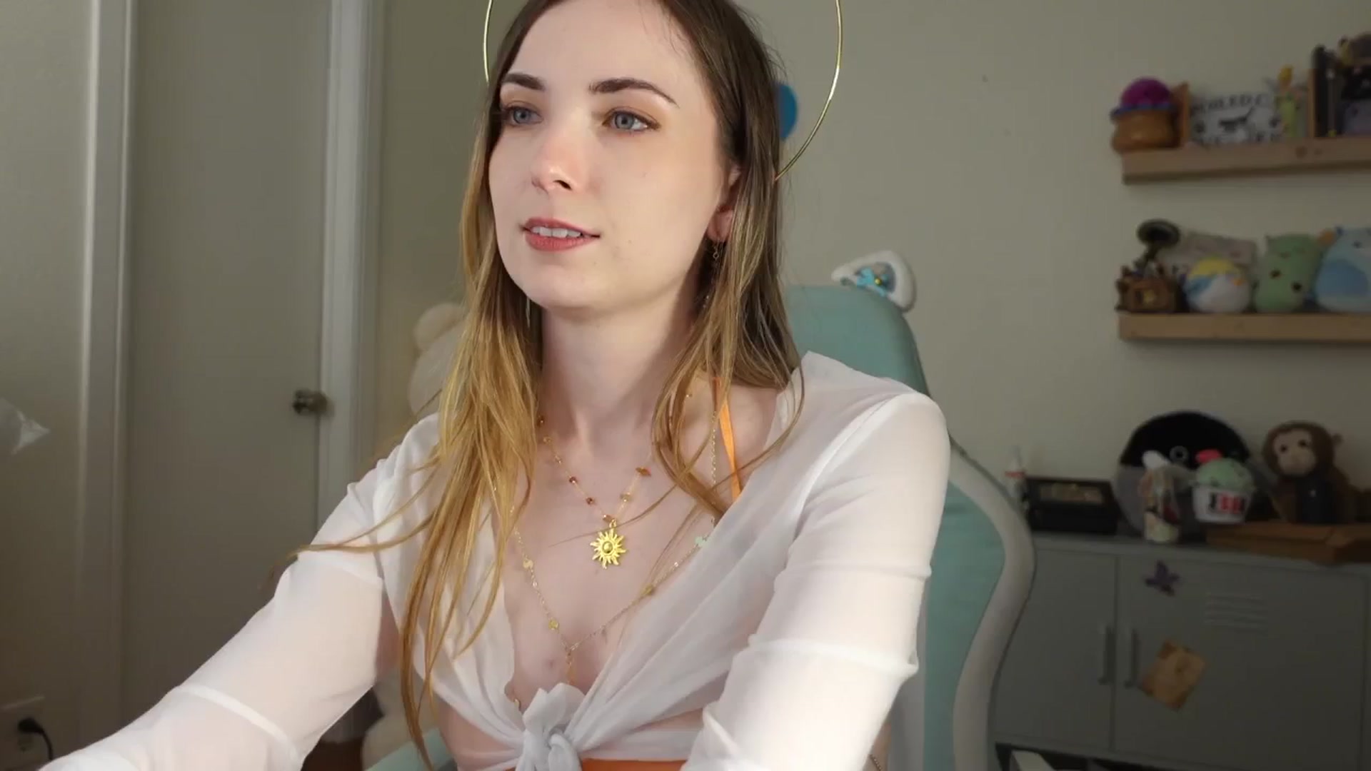 Gallery image thumbnail from Lil_blueberry's myfreecams stream on, 07/20/2025, 02:49 image 9 of 20
