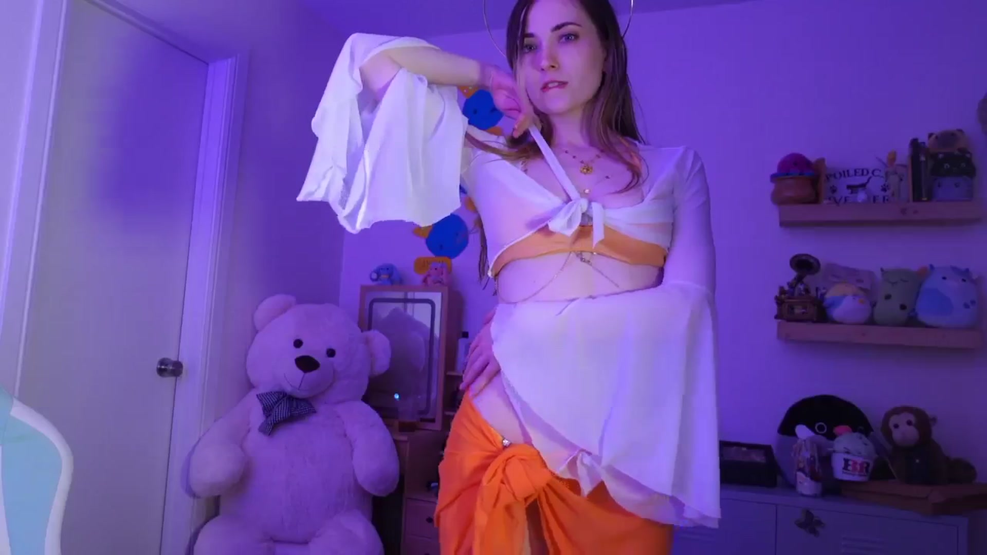 Gallery image thumbnail from Lil_blueberry's myfreecams stream on, 07/20/2025, 02:49 image 10 of 20