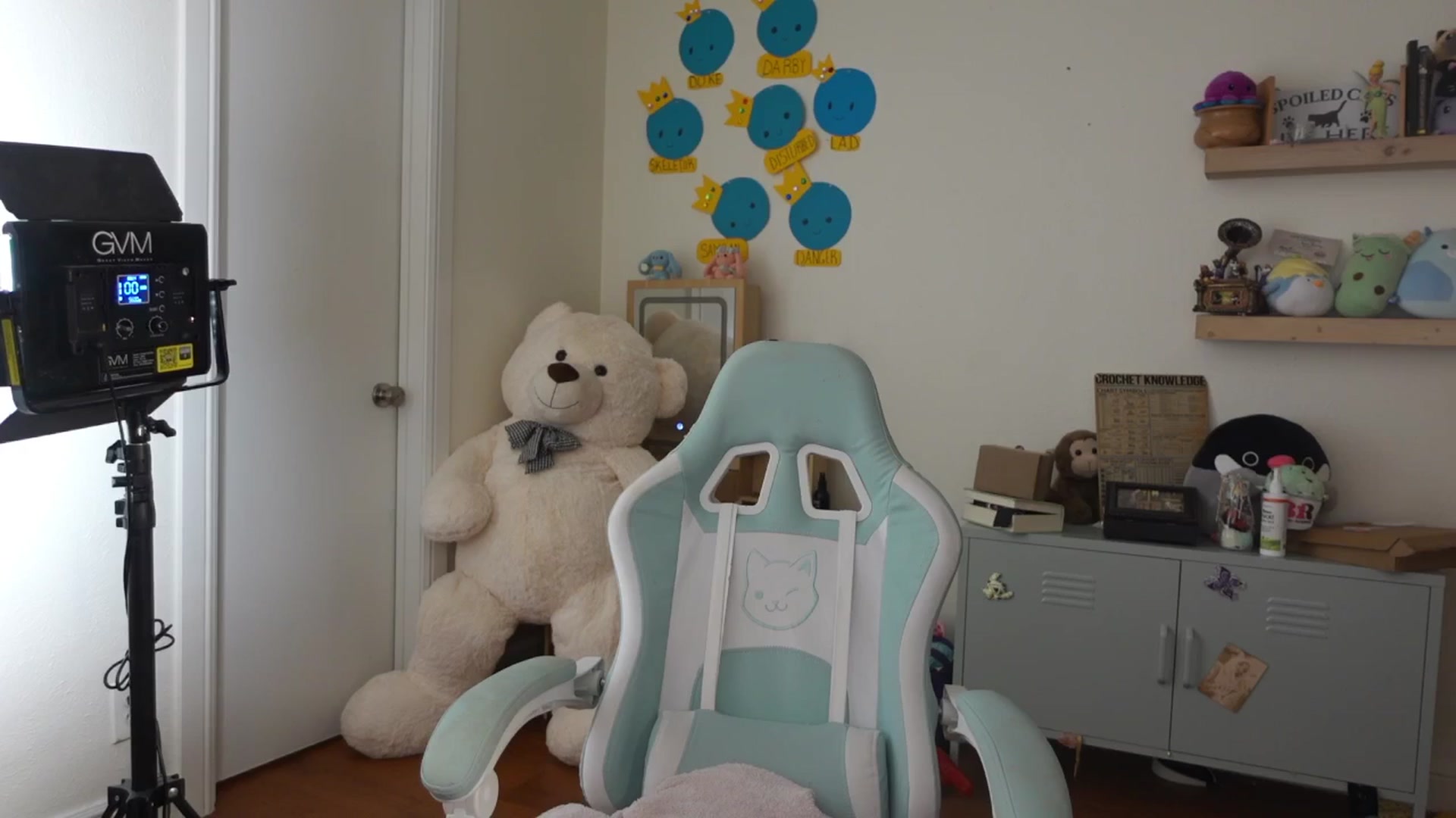 Gallery image thumbnail from Lil_blueberry's myfreecams stream on, 08/07/2025, 02:03 image 9 of 20