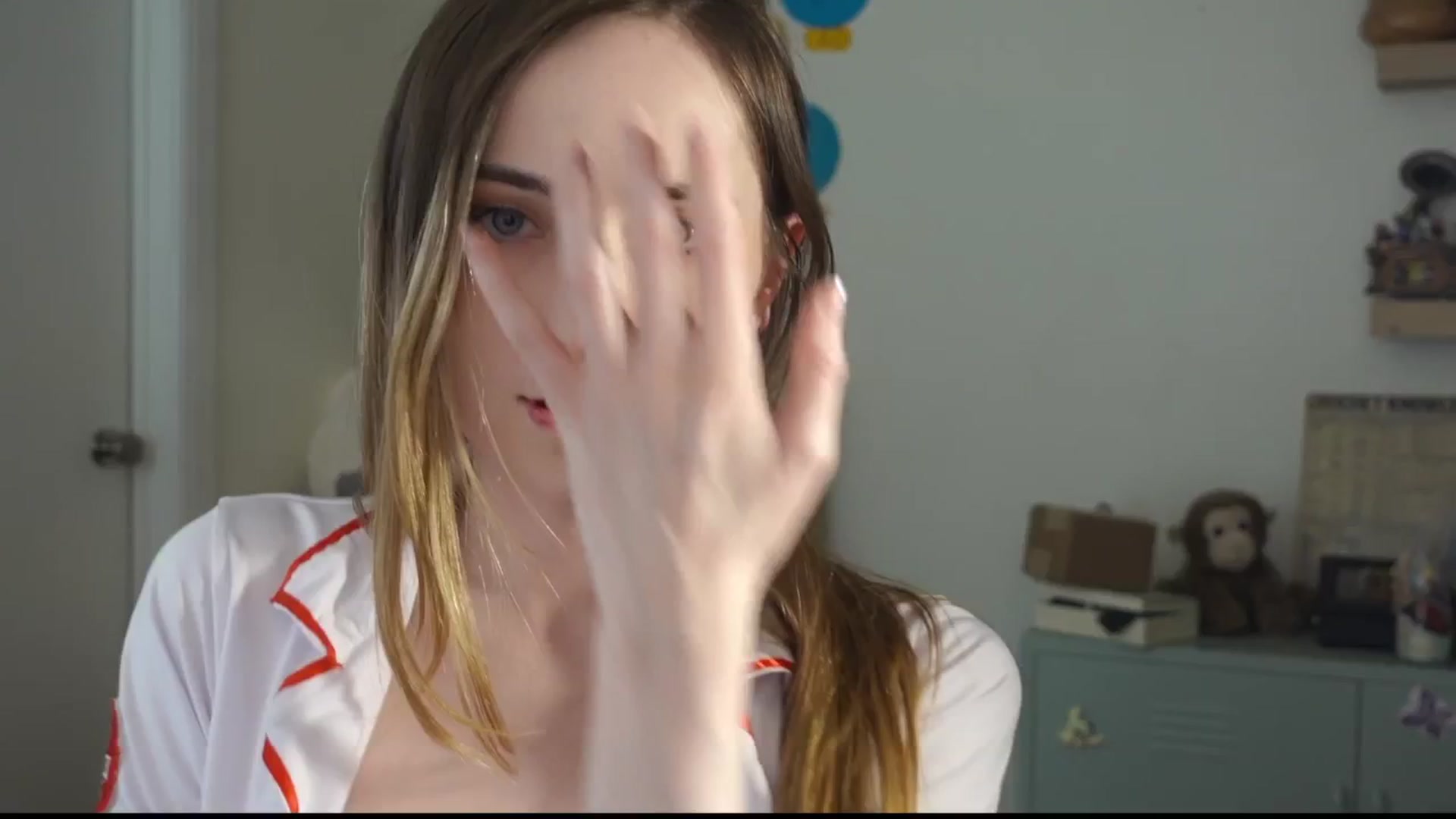 Gallery image thumbnail from Lil_blueberry's myfreecams stream on, 08/22/2025, 01:33 image 19 of 20