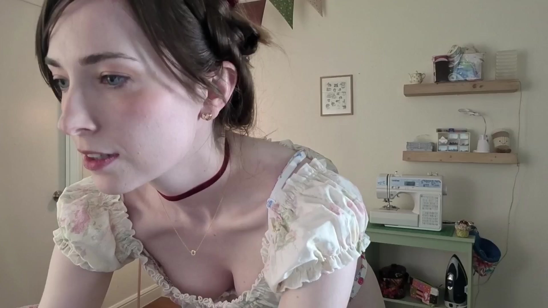 Gallery image thumbnail from Lil_blueberry's myfreecams stream on, 04/08/2026, 22:38 image 7 of 20