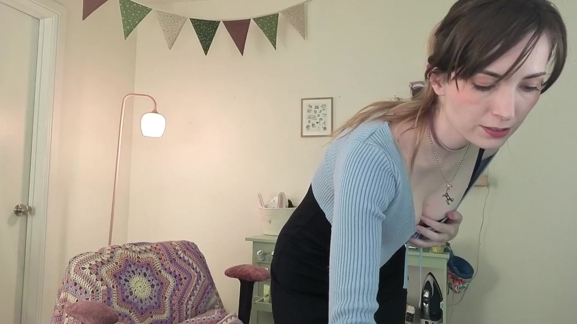 Gallery image thumbnail from Lil_blueberry's myfreecams stream on, 04/11/2026, 23:53 image 1 of 20