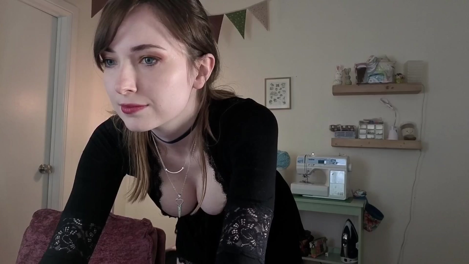 Gallery image thumbnail from Lil_blueberry's myfreecams stream on, 04/26/2026, 23:33 image 11 of 20