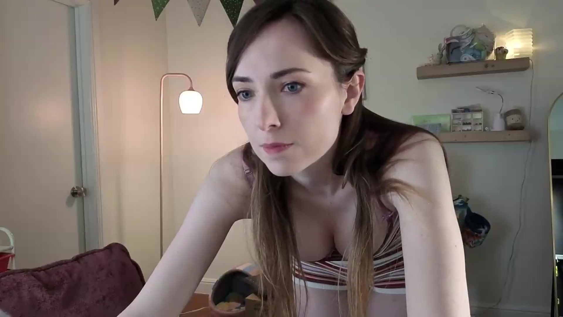 Gallery image thumbnail from Lil_blueberry's myfreecams stream on, 05/20/2026, 19:36 image 10 of 20