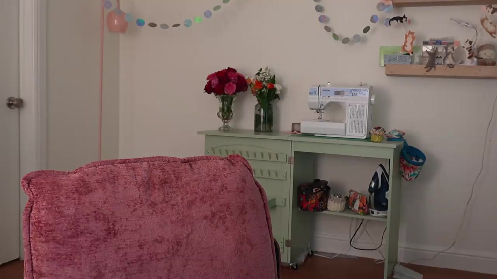 Gallery image thumbnail from Lil_blueberry's myfreecams stream on, 06/08/2026, 21:33 image 14 of 20