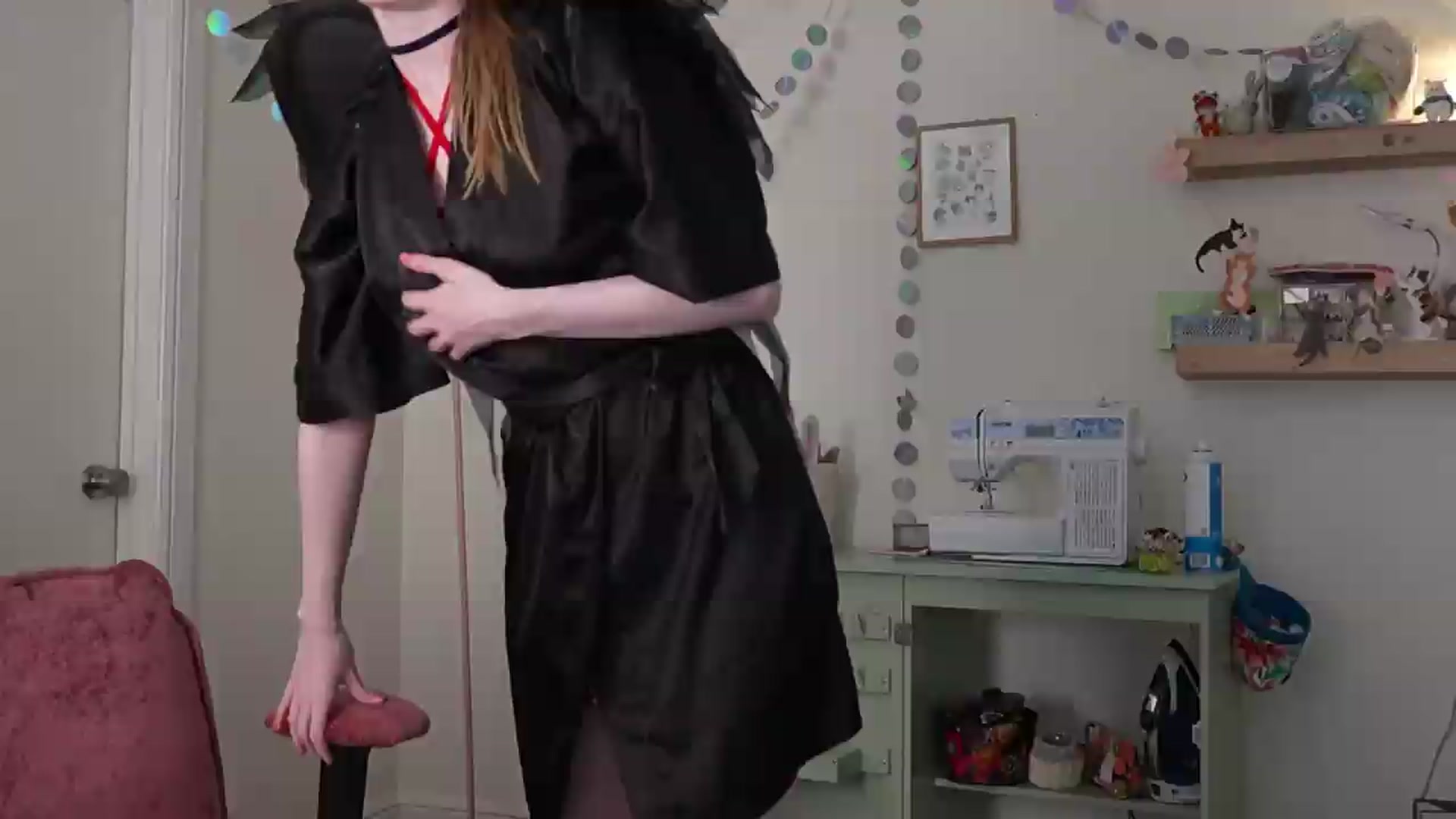Gallery image thumbnail from Lil_blueberry's myfreecams stream on, 06/19/2026, 24:02 image 10 of 20