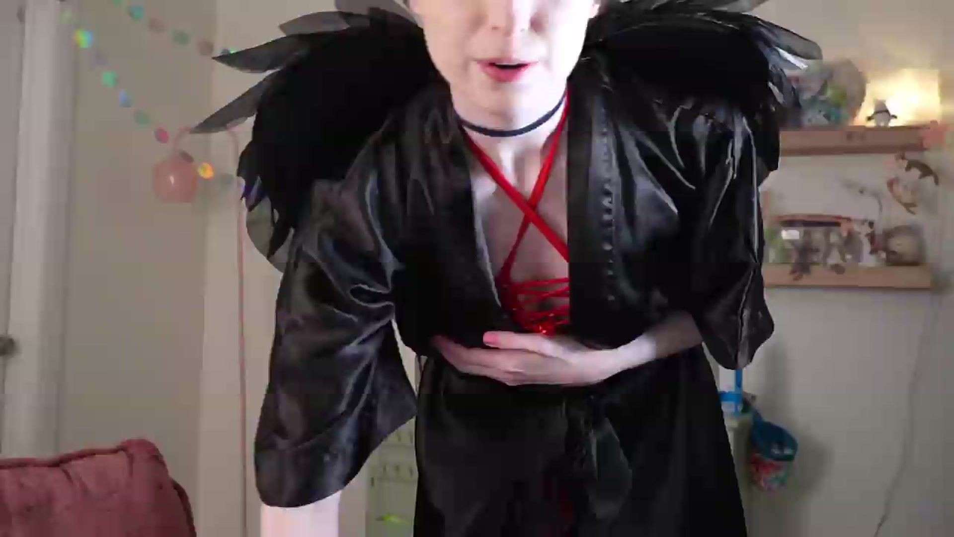 Gallery image thumbnail from Lil_blueberry's myfreecams stream on, 06/19/2026, 24:02 image 6 of 20