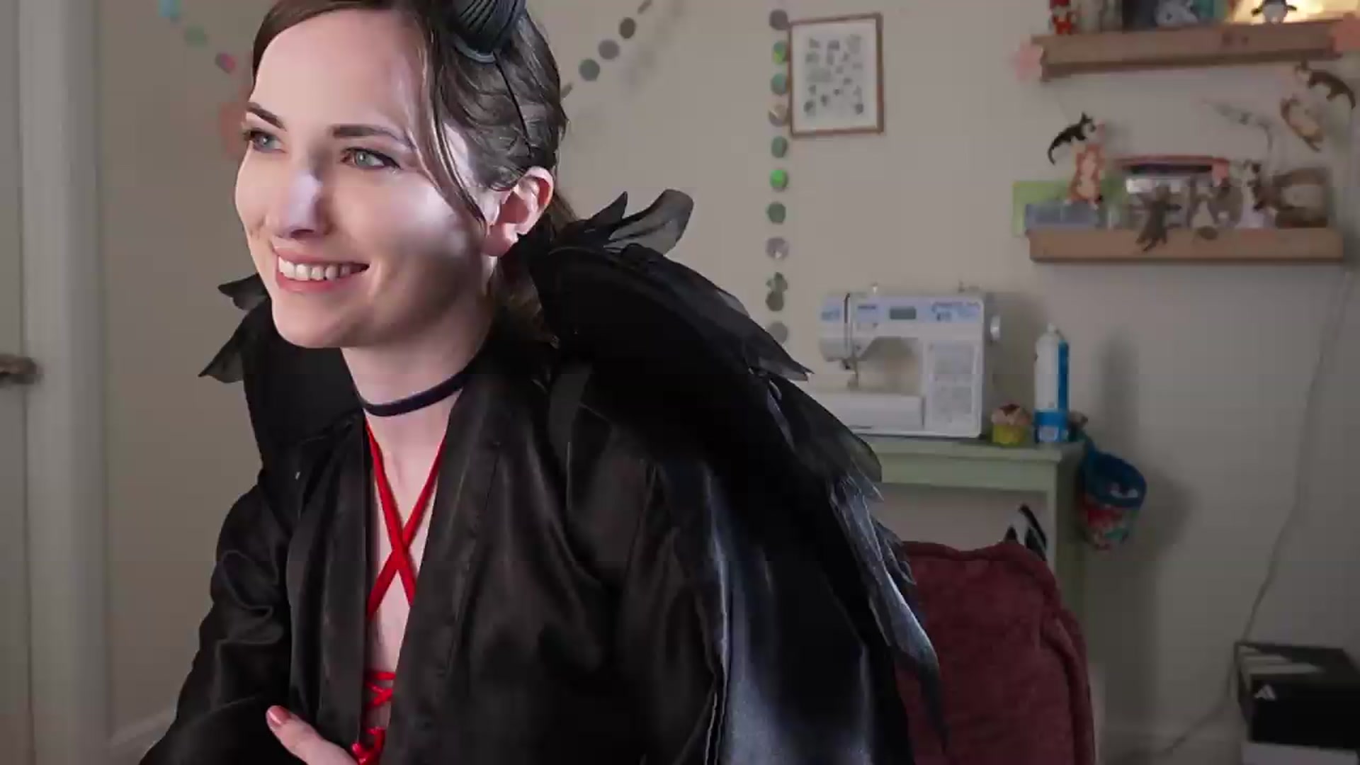 Gallery image thumbnail from Lil_blueberry's myfreecams stream on, 06/19/2026, 24:02 image 7 of 20