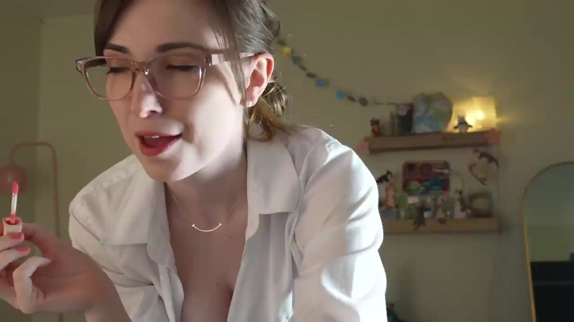 Gallery image thumbnail from Lil_blueberry's myfreecams stream on, 06/21/2026, 24:00 image 8 of 20