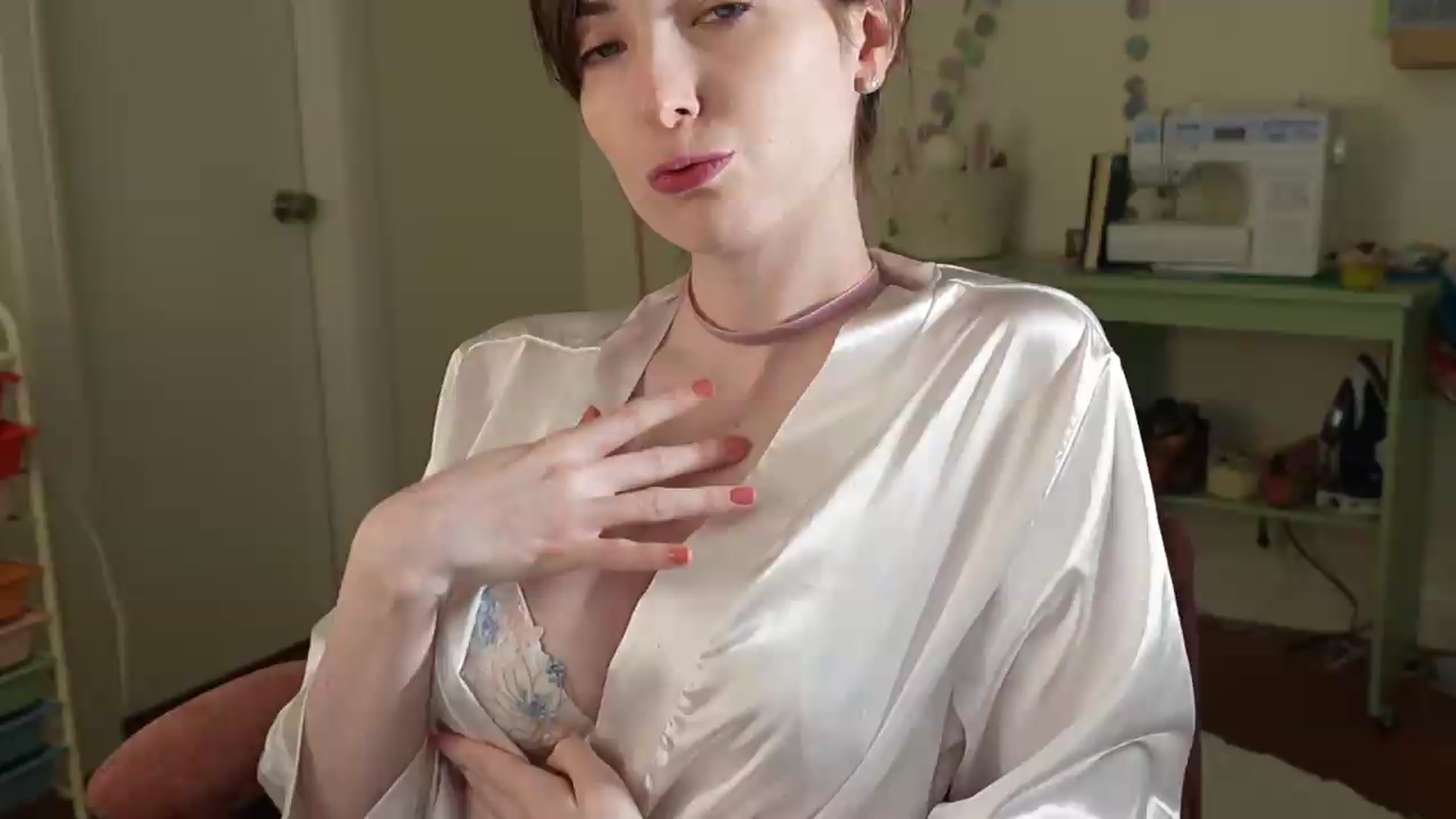 Gallery image thumbnail from Lil_blueberry's myfreecams stream on, 06/23/2026, 22:05 image 2 of 20
