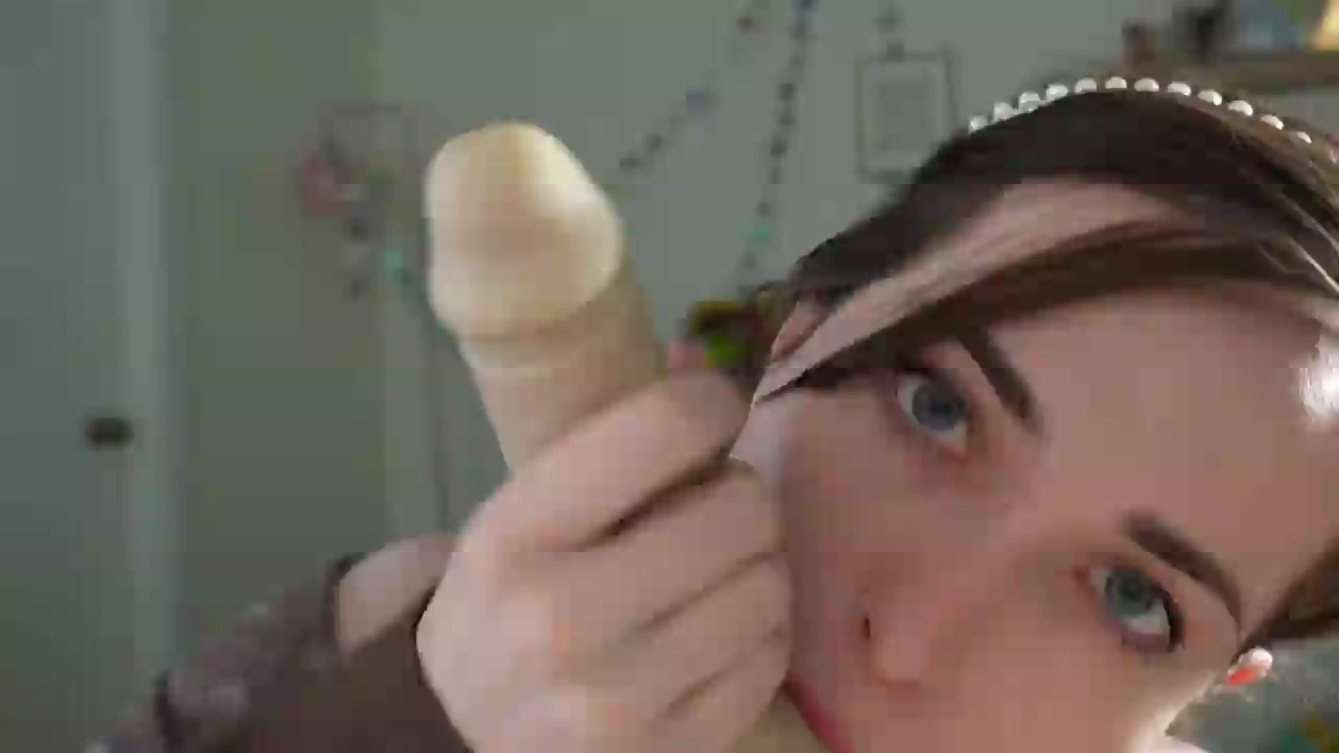 Gallery image thumbnail from Lil_blueberry's myfreecams stream on, 07/08/2026, 21:09 image 14 of 20