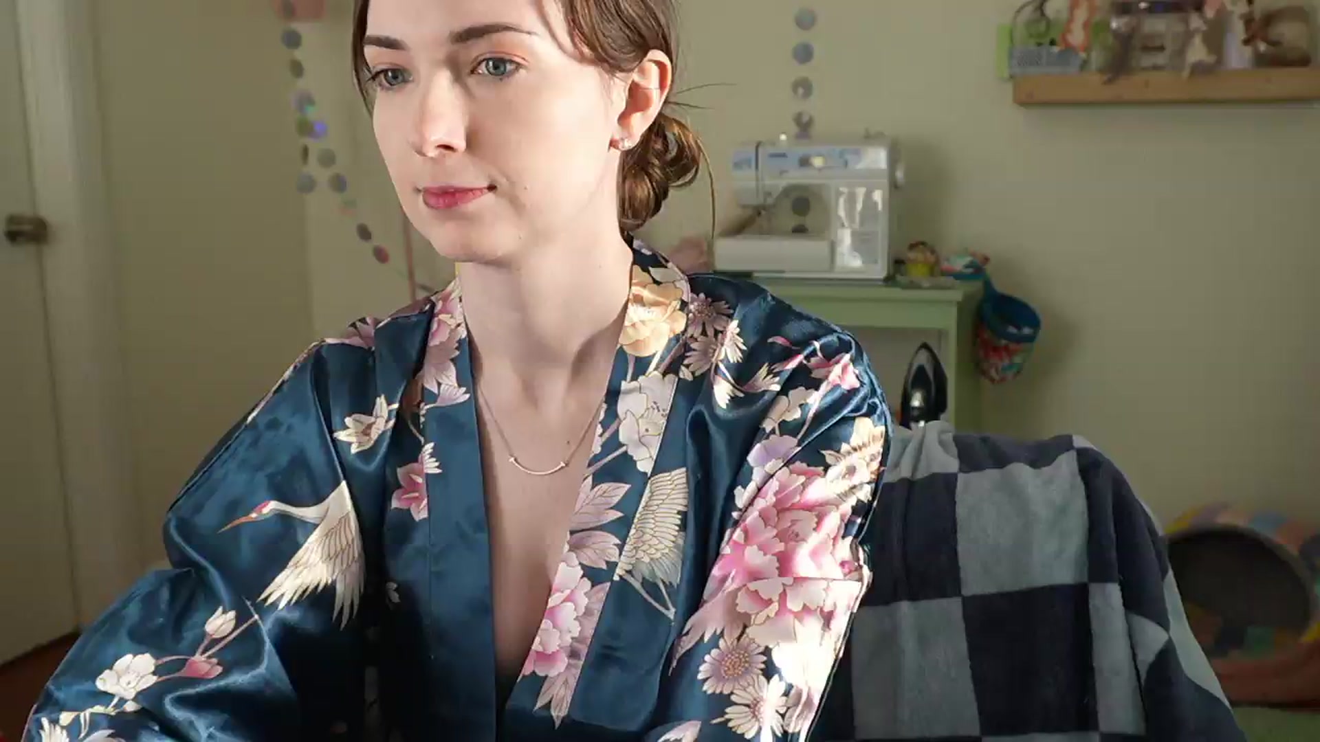 Gallery image thumbnail from Lil_blueberry's myfreecams stream on, 08/05/2026, 22:12 image 2 of 20