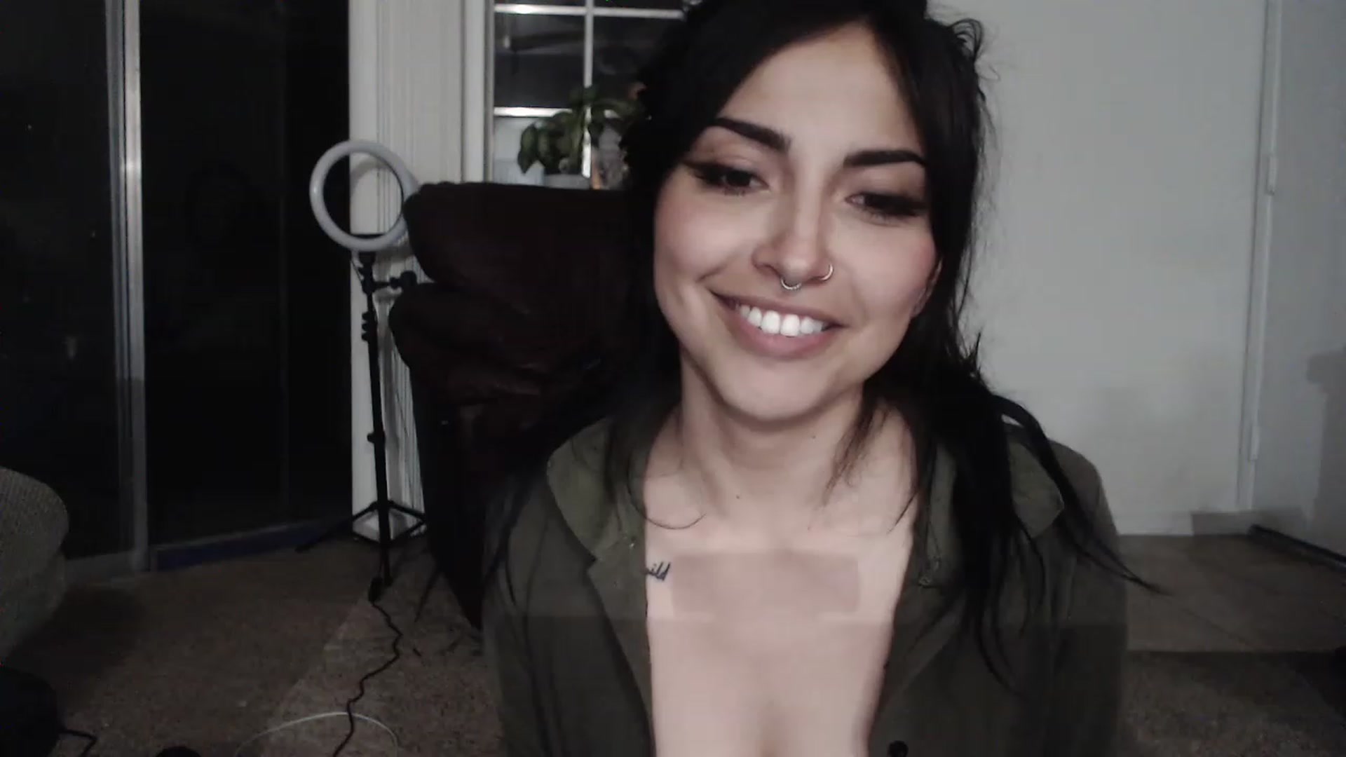 Gallery image thumbnail from Lil_bunniii's myfreecams stream on, 03/02/2023, 08:00 image 17 of 20