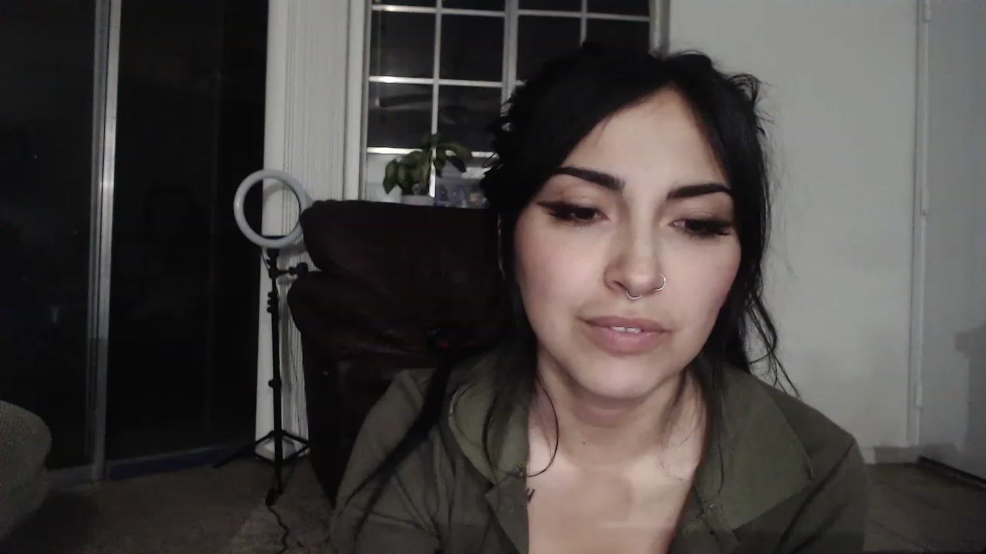 Gallery image thumbnail from Lil_bunniii's myfreecams stream on, 03/02/2023, 08:00 image 6 of 20