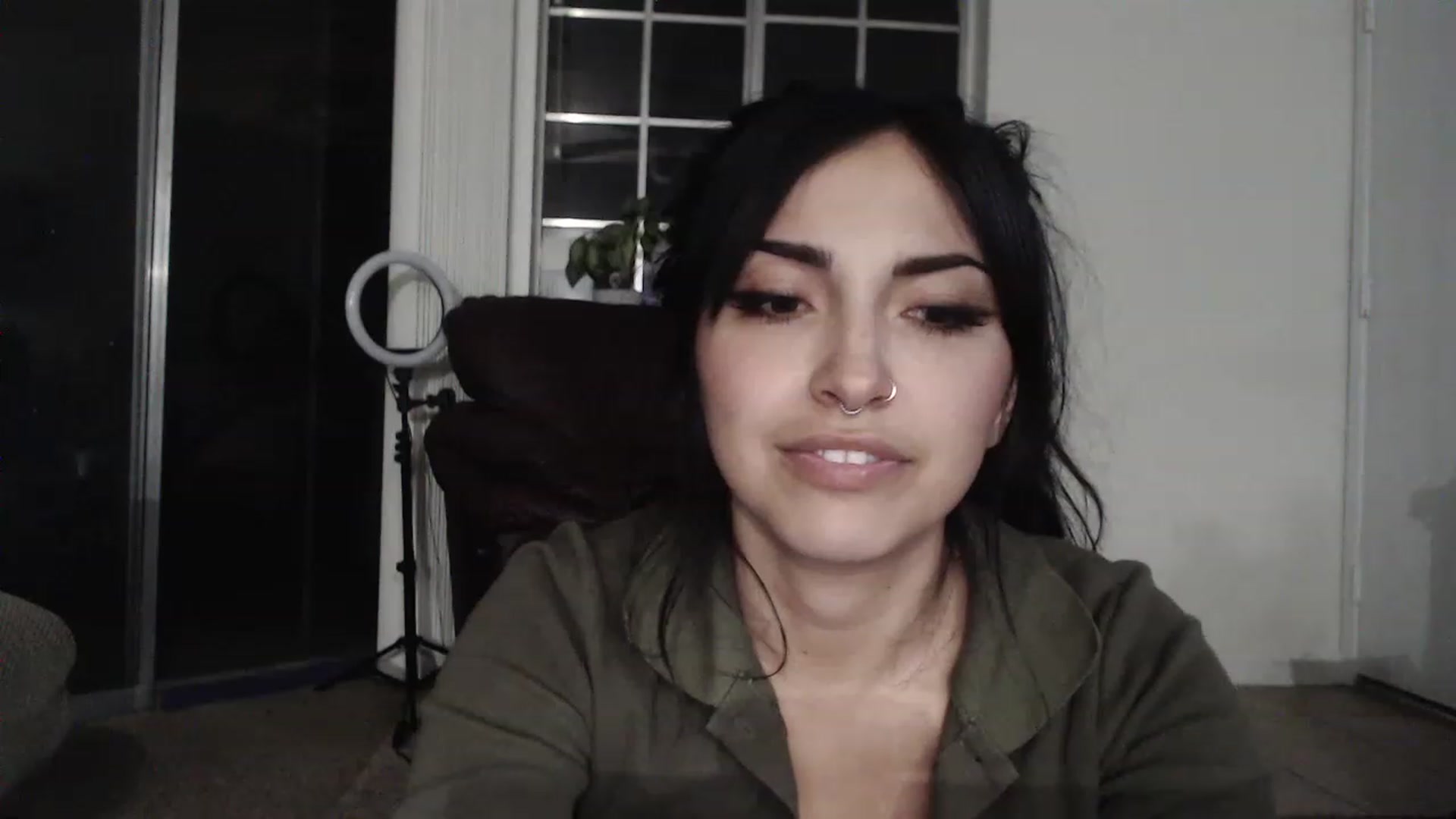 Gallery image thumbnail from Lil_bunniii's myfreecams stream on, 03/02/2023, 08:00 image 8 of 20