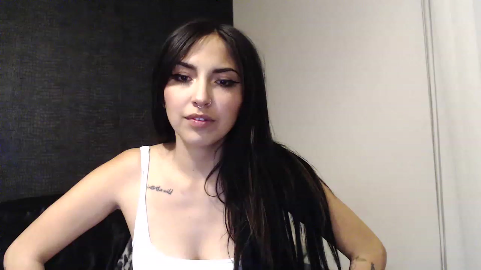 Gallery image thumbnail from Lil_bunniii's myfreecams stream on, 03/23/2023, 05:23 image 2 of 20
