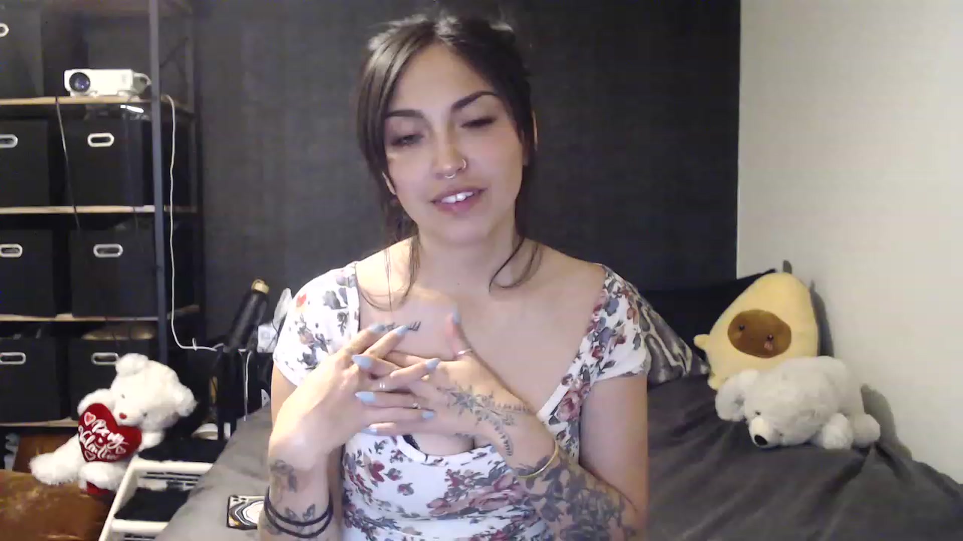 Gallery image thumbnail from Lil_bunniii's myfreecams stream on, 03/24/2023, 03:41 image 2 of 20