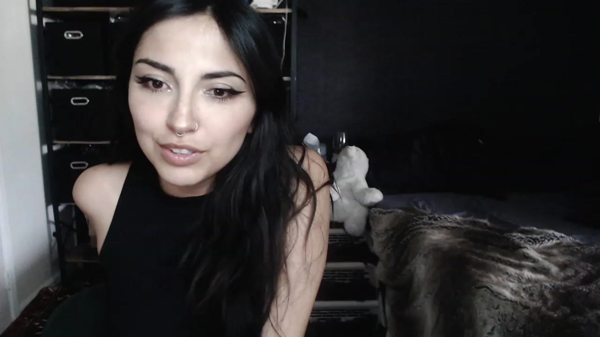 Gallery image thumbnail from Lil_bunniii's myfreecams stream on, 03/30/2023, 23:48 image 14 of 20