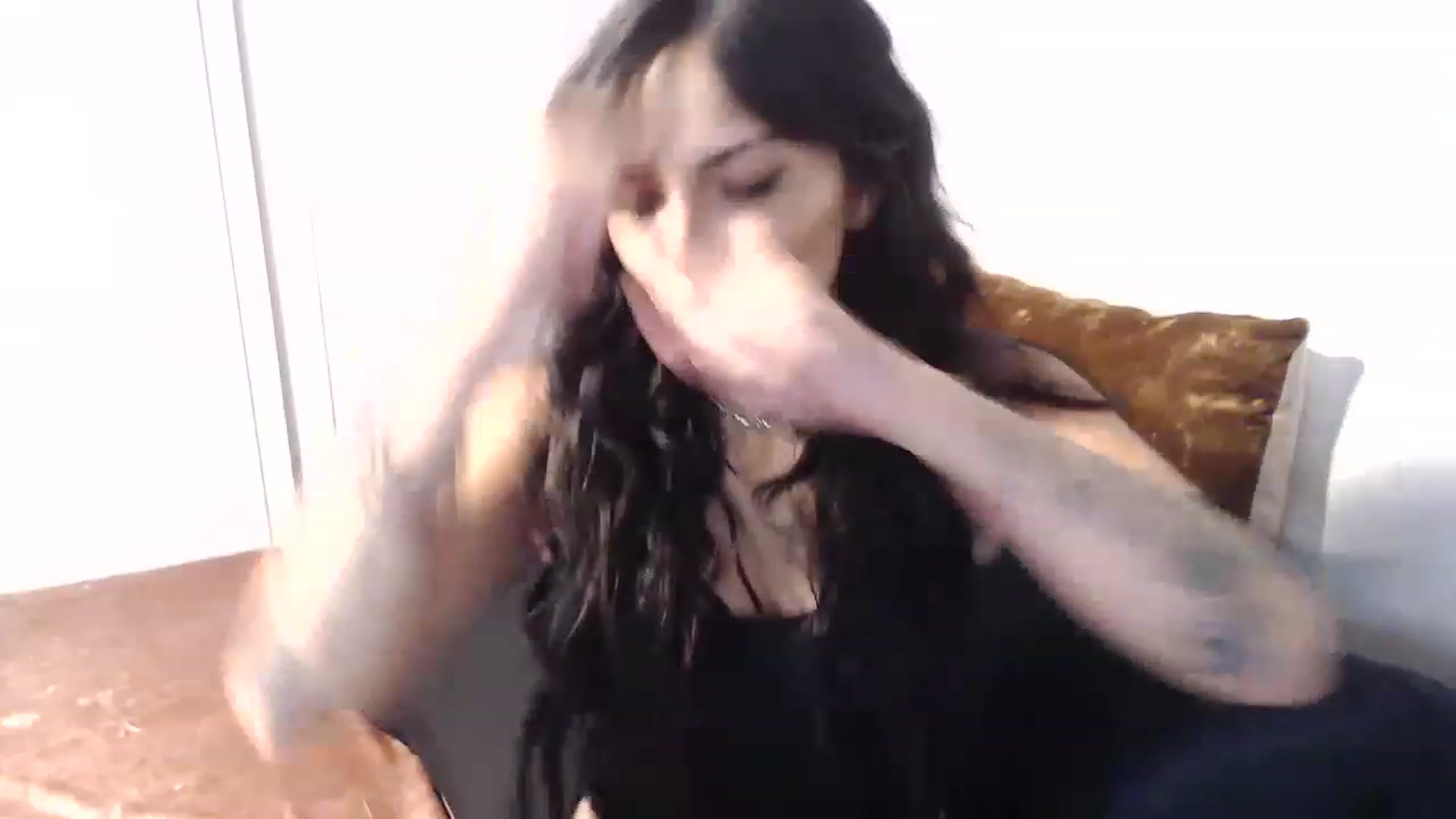 Gallery image thumbnail from Lil_bunniii's myfreecams stream on, 06/06/2023, 07:05 image 15 of 20