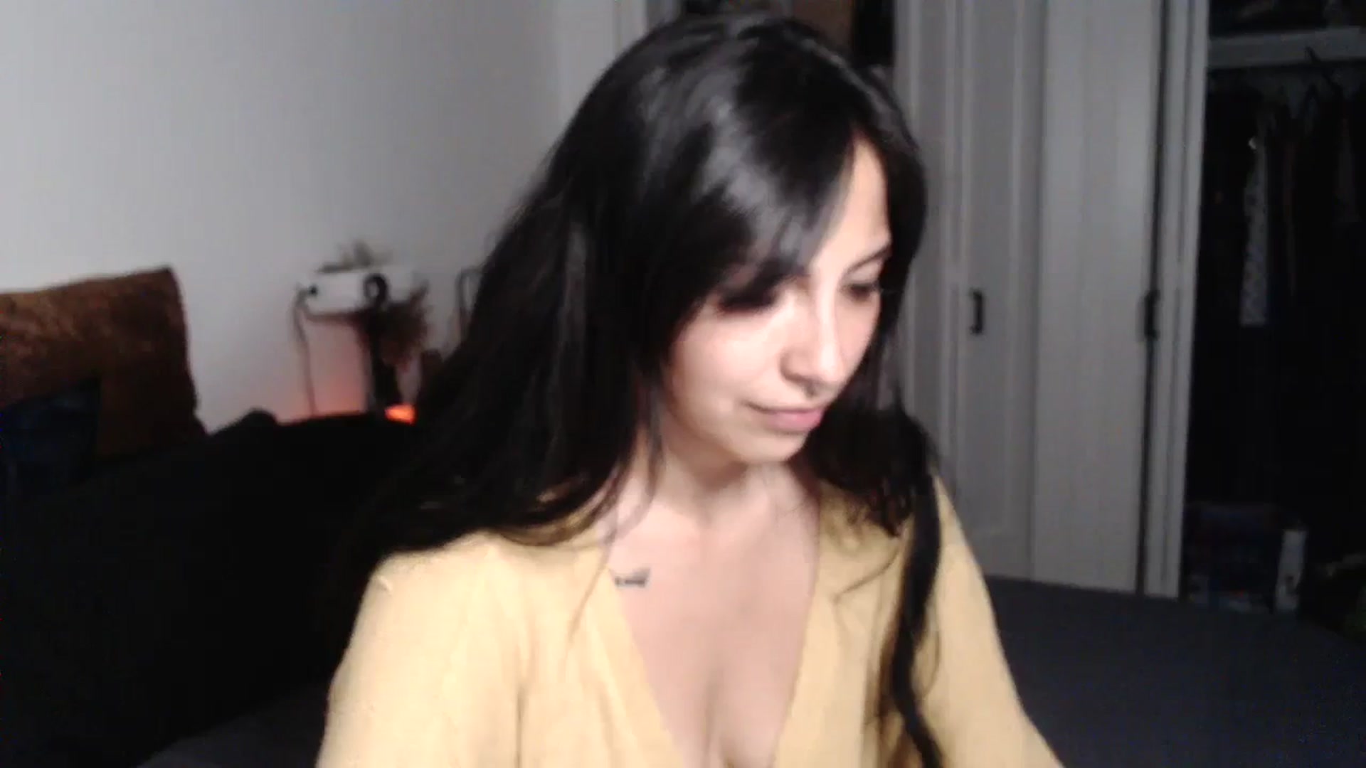 Gallery image thumbnail from Lil_bunniii's myfreecams stream on, 06/30/2023, 07:11 image 16 of 20