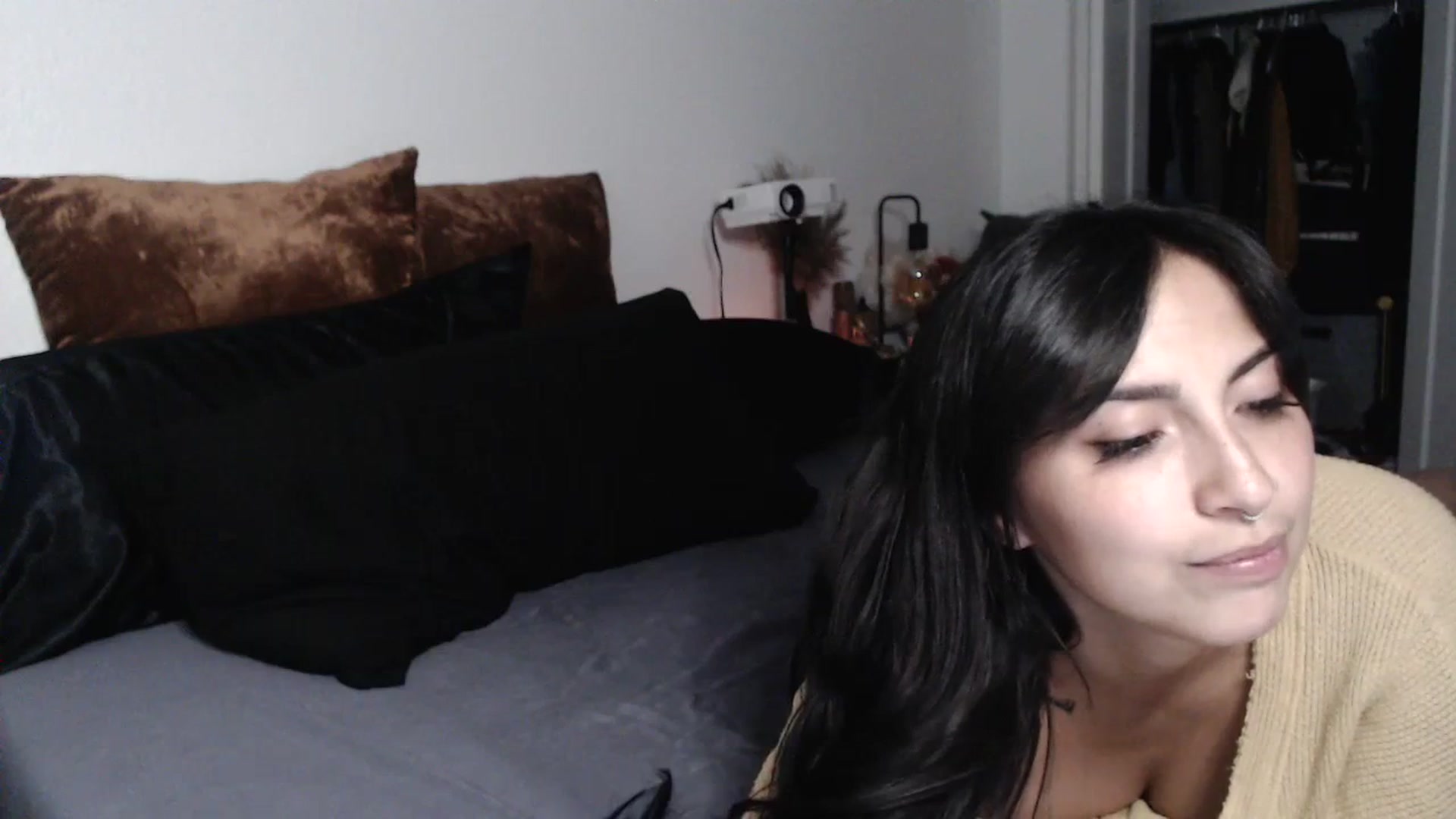 Gallery image thumbnail from Lil_bunniii's myfreecams stream on, 06/30/2023, 07:11 image 20 of 20