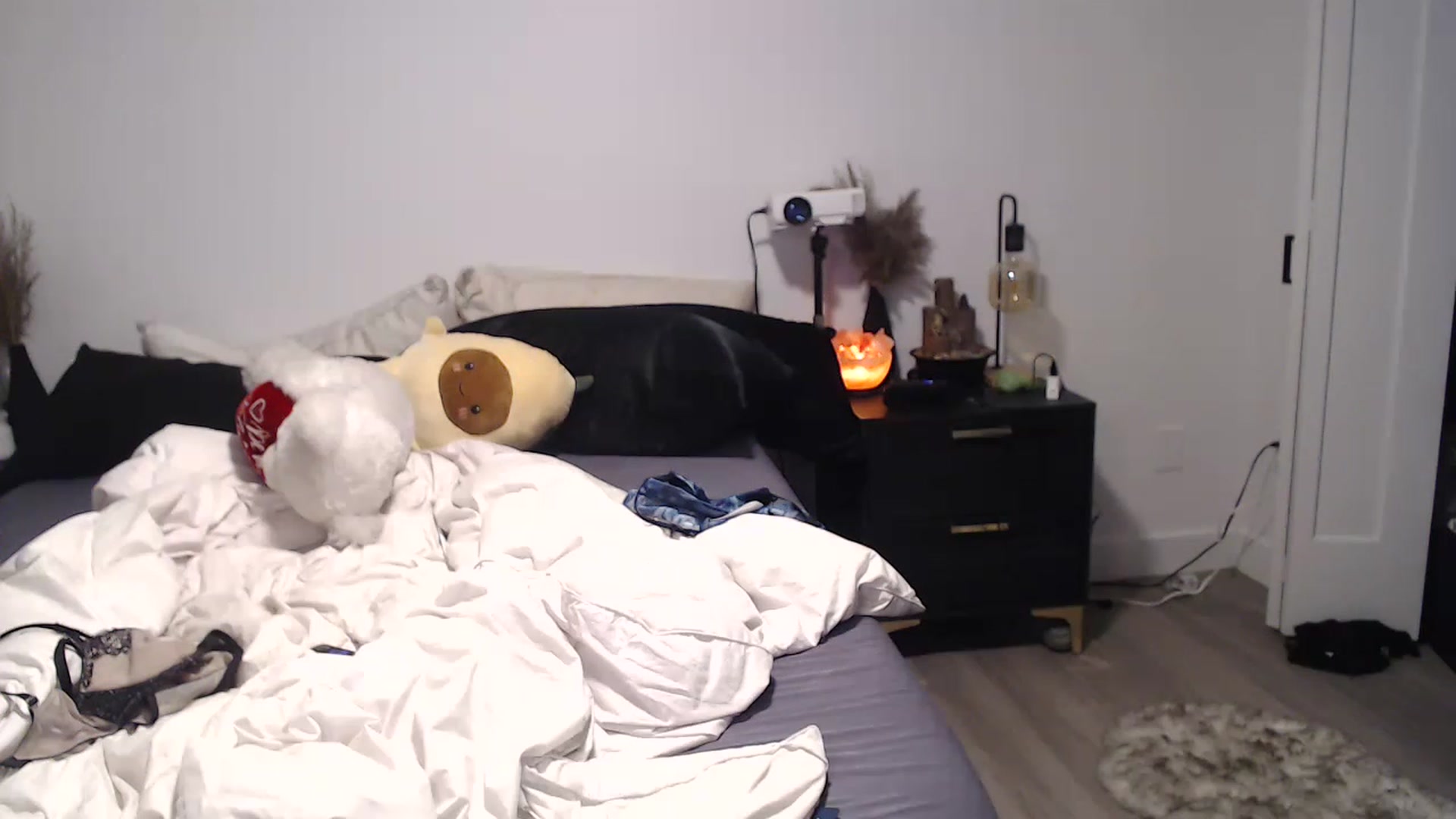 Gallery image thumbnail from Lil_bunniii's myfreecams stream on, 07/02/2023, 07:10 image 7 of 20