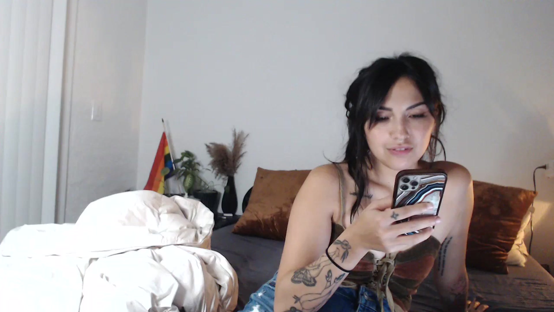 Gallery image thumbnail from Lil_bunniii's myfreecams stream on, 07/06/2023, 07:16 image 10 of 20