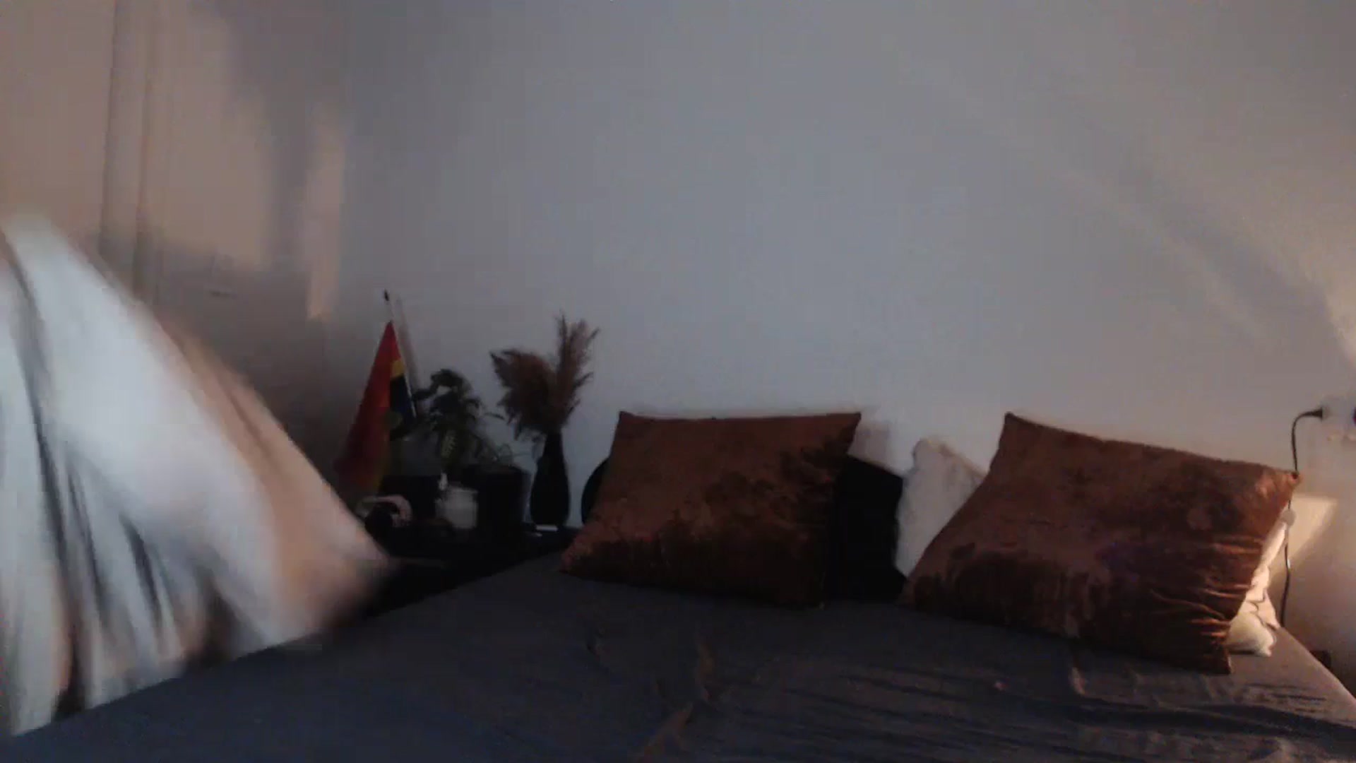 Gallery image thumbnail from Lil_bunniii's myfreecams stream on, 07/06/2023, 07:16 image 14 of 20