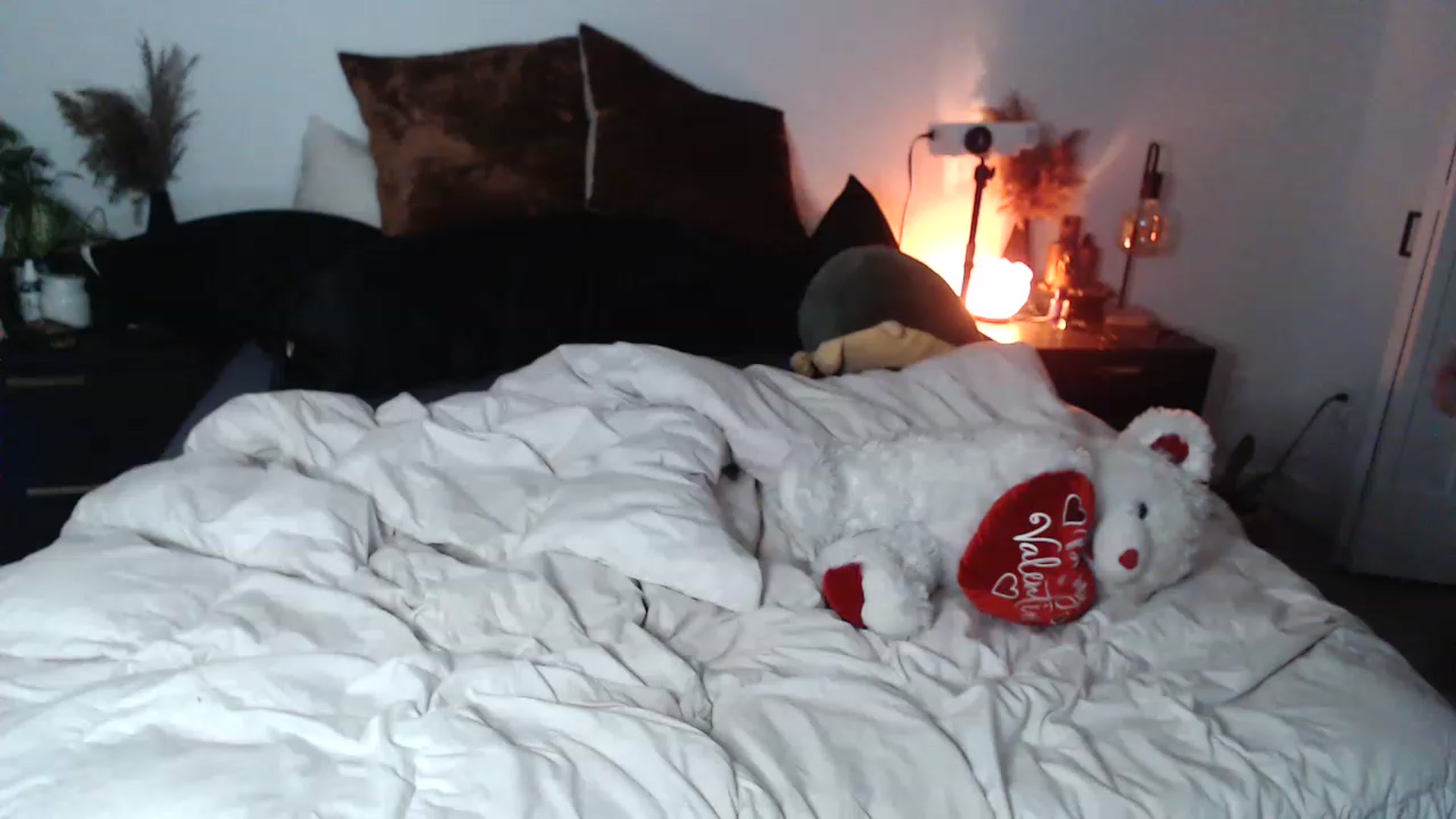 Gallery image thumbnail from Lil_bunniii's myfreecams stream on, 07/07/2023, 06:53 image 1 of 20