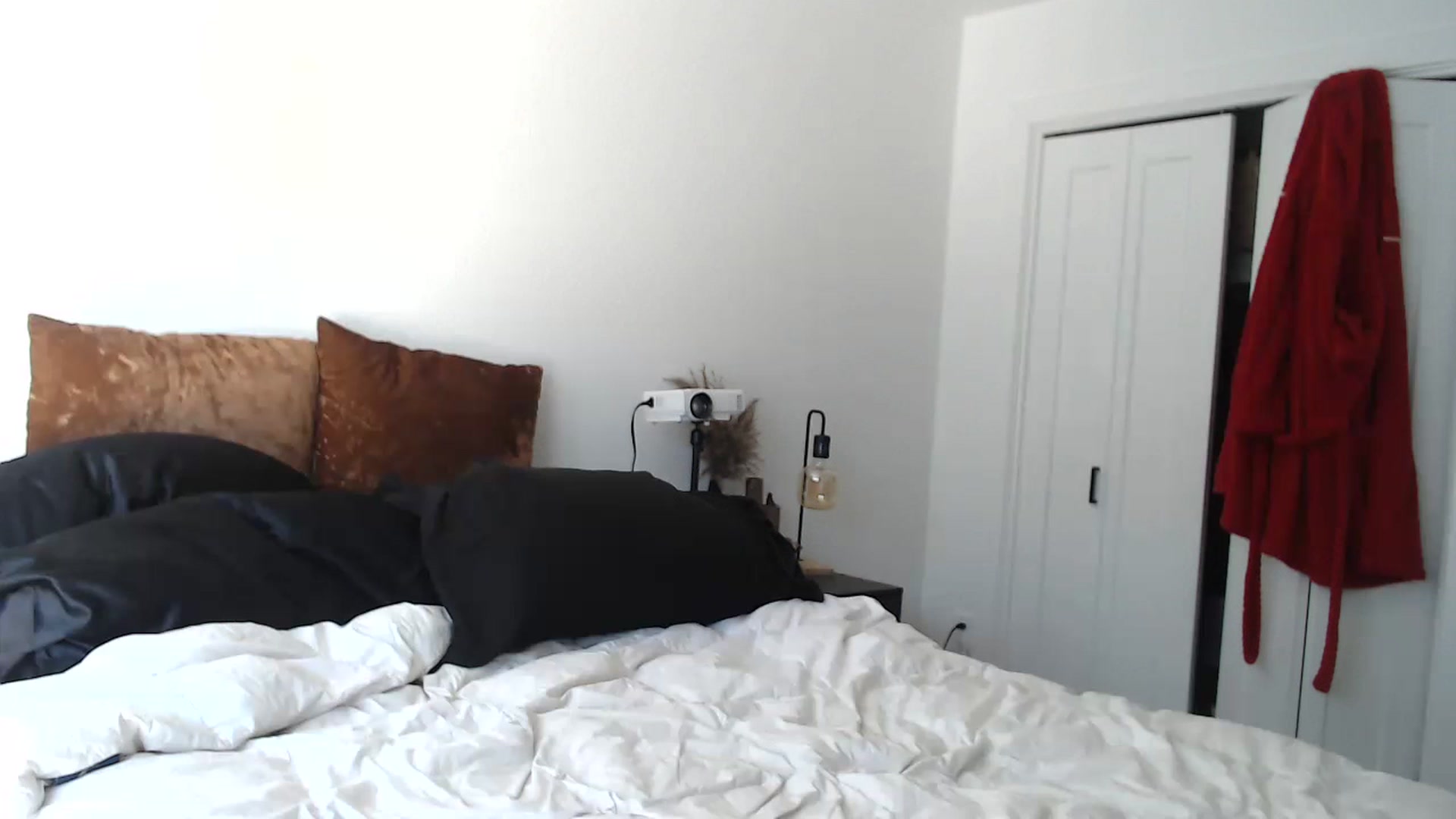 Gallery image thumbnail from Lil_bunniii's myfreecams stream on, 07/09/2023, 23:21 image 9 of 20