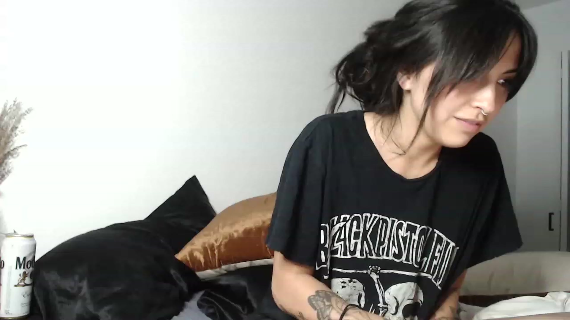 Gallery image thumbnail from Lil_bunniii's myfreecams stream on, 07/13/2023, 06:28 image 4 of 20