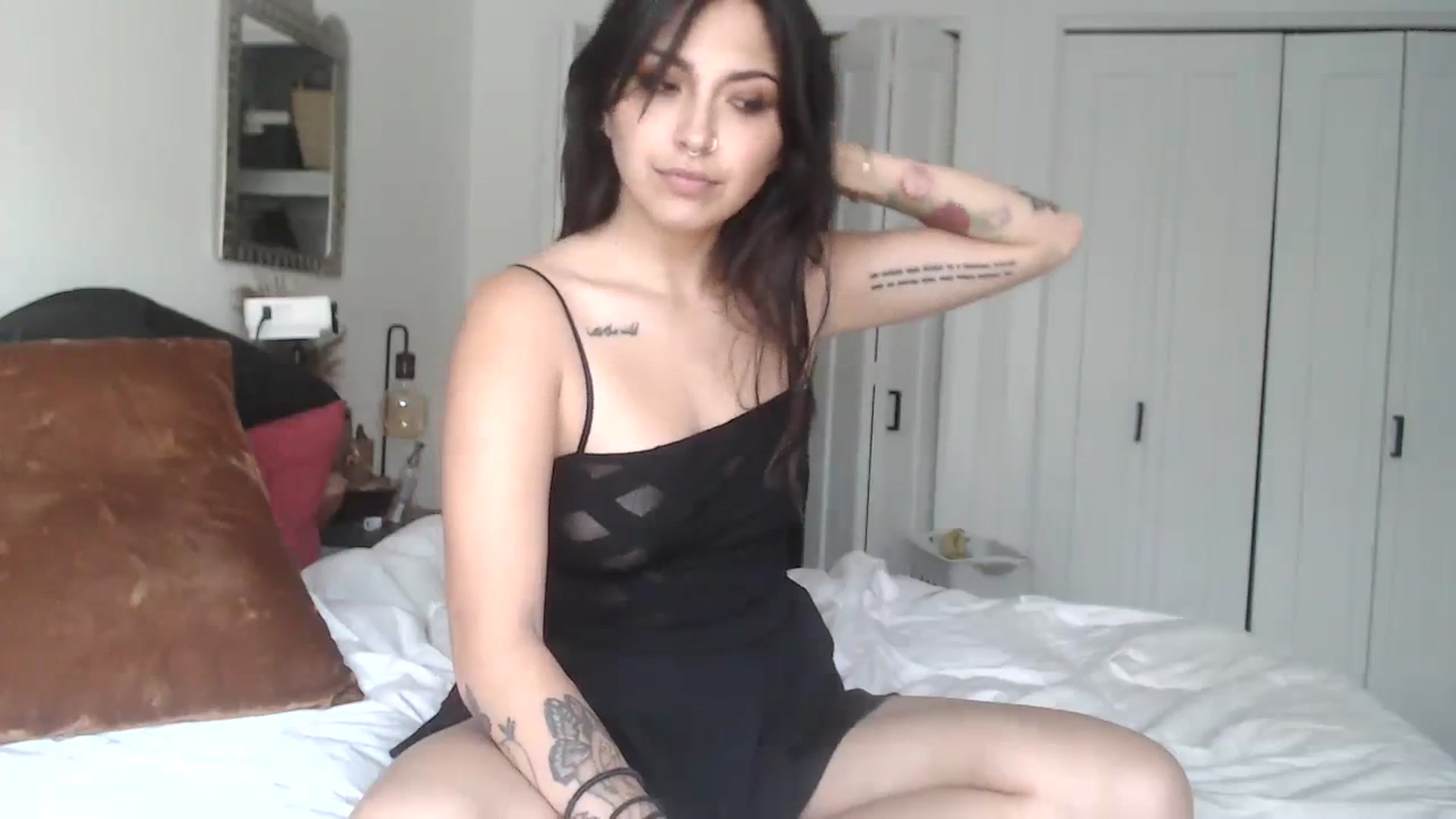 Gallery image thumbnail from Lil_bunniii's myfreecams stream on, 09/14/2023, 24:57 image 19 of 20