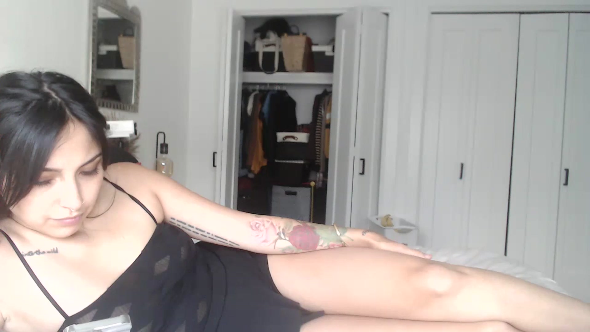 Gallery image thumbnail from Lil_bunniii's myfreecams stream on, 09/14/2023, 24:57 image 3 of 20