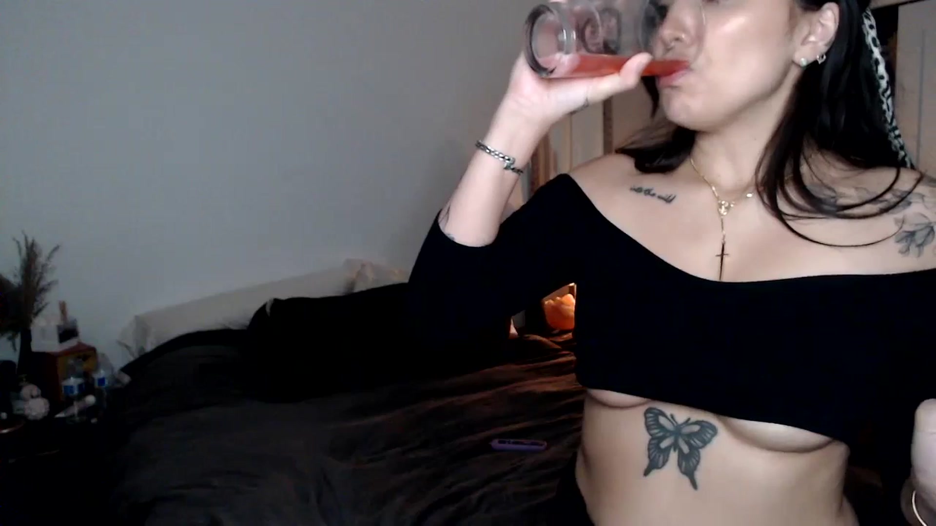 Gallery image thumbnail from Lil_bunniii's myfreecams stream on, 01/16/2024, 02:47 image 16 of 20