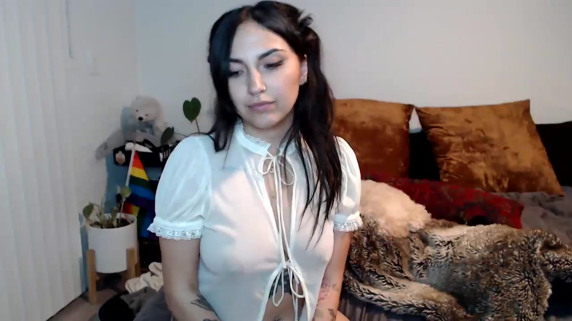 Gallery image thumbnail from Lil_bunniii's myfreecams stream on, 02/10/2024, 08:30 image 11 of 20