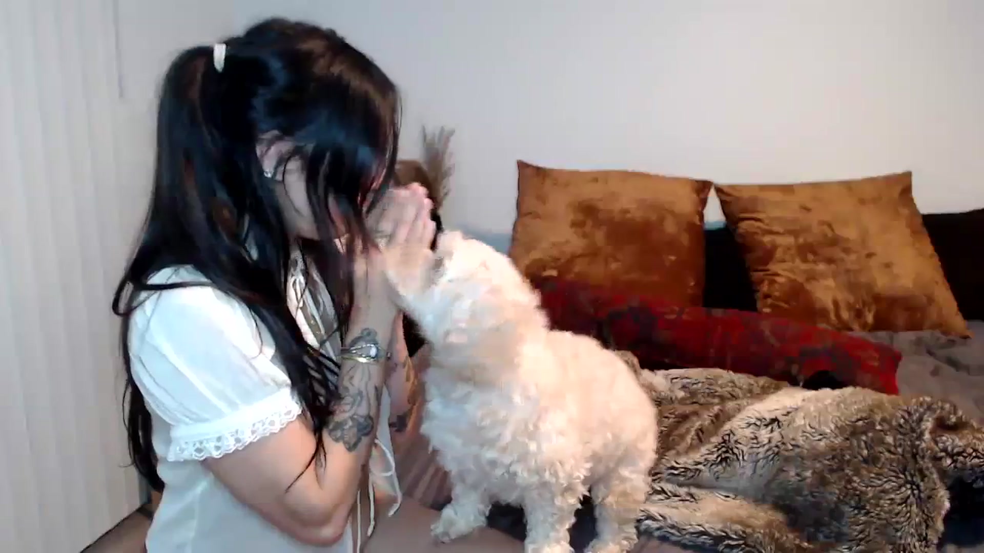 Gallery image thumbnail from Lil_bunniii's myfreecams stream on, 02/10/2024, 08:30 image 13 of 20